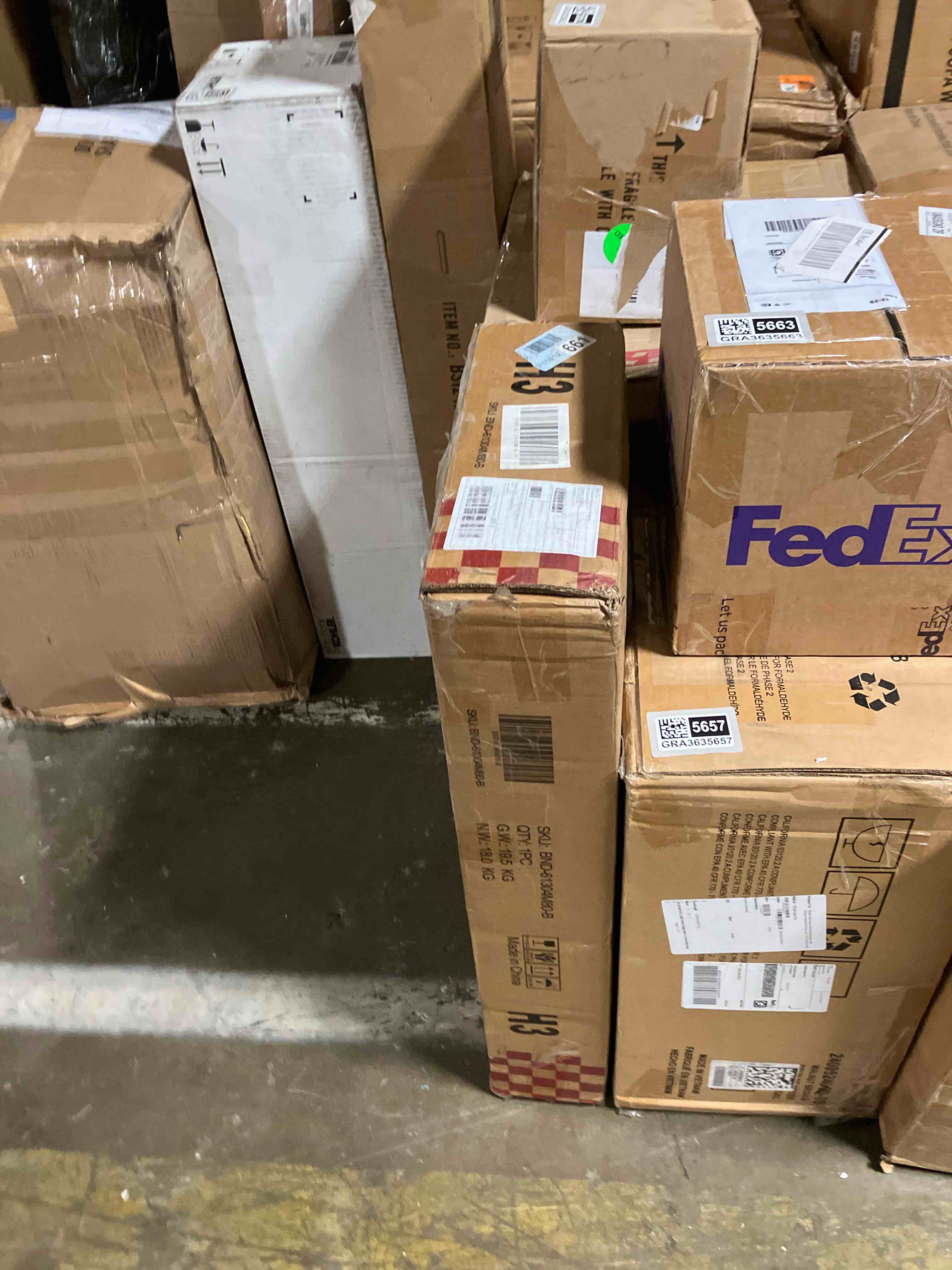 https://s3.amazonaws.com/lotting-images-prod/phillipi/GRA3635667_1758728820227.jpeg