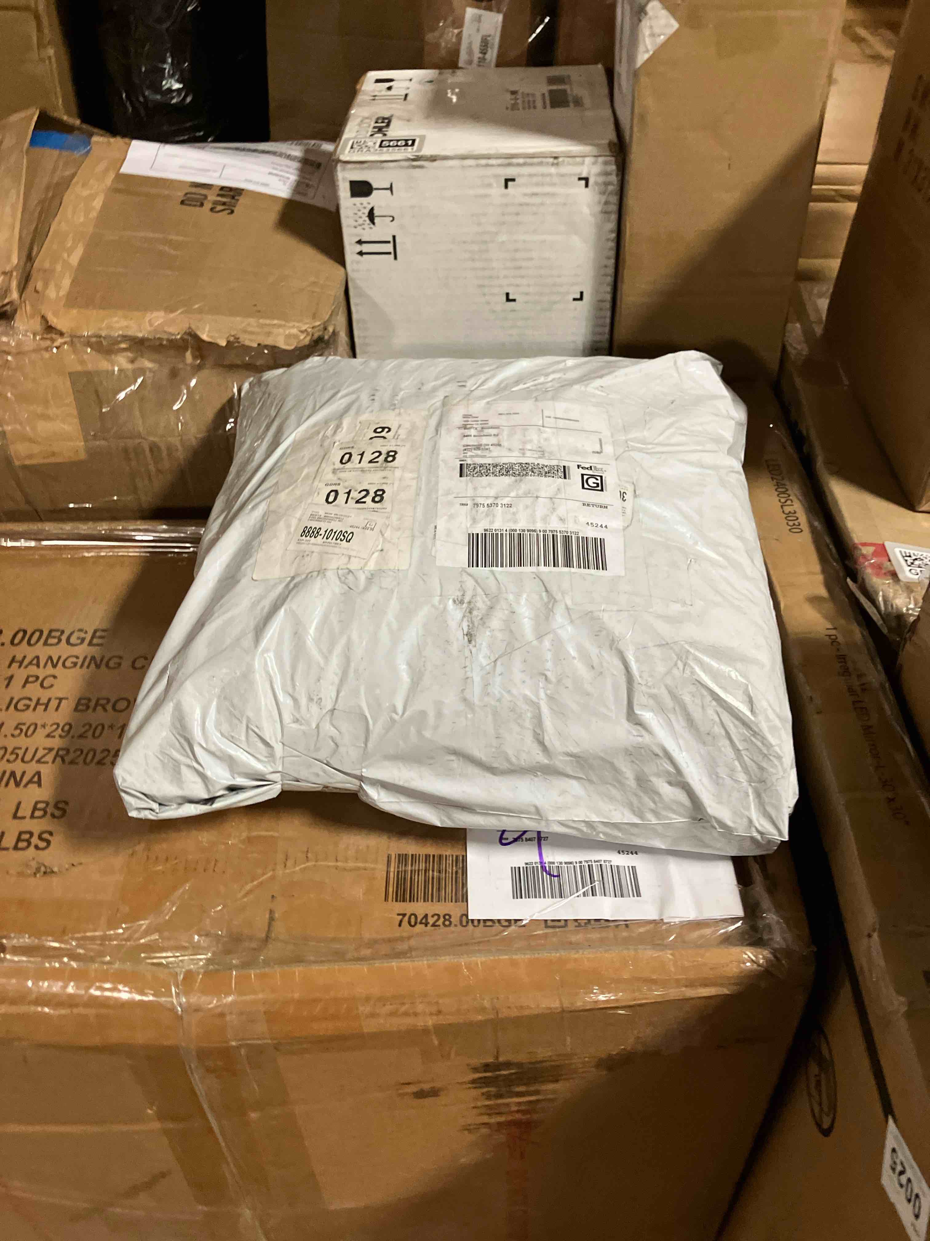 https://s3.amazonaws.com/lotting-images-prod/phillipi/GRA3635677_1758730476085.jpeg
