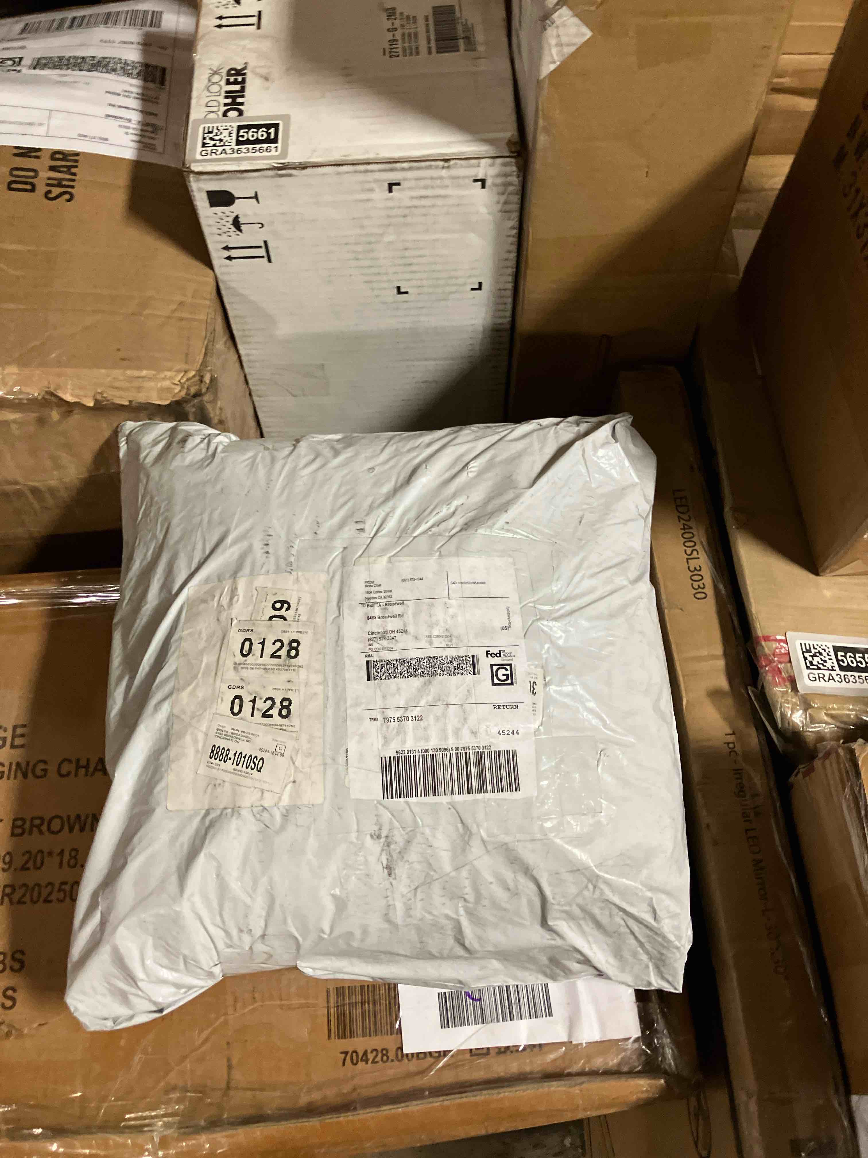 https://s3.amazonaws.com/lotting-images-prod/phillipi/GRA3635677_1758730477674.jpeg