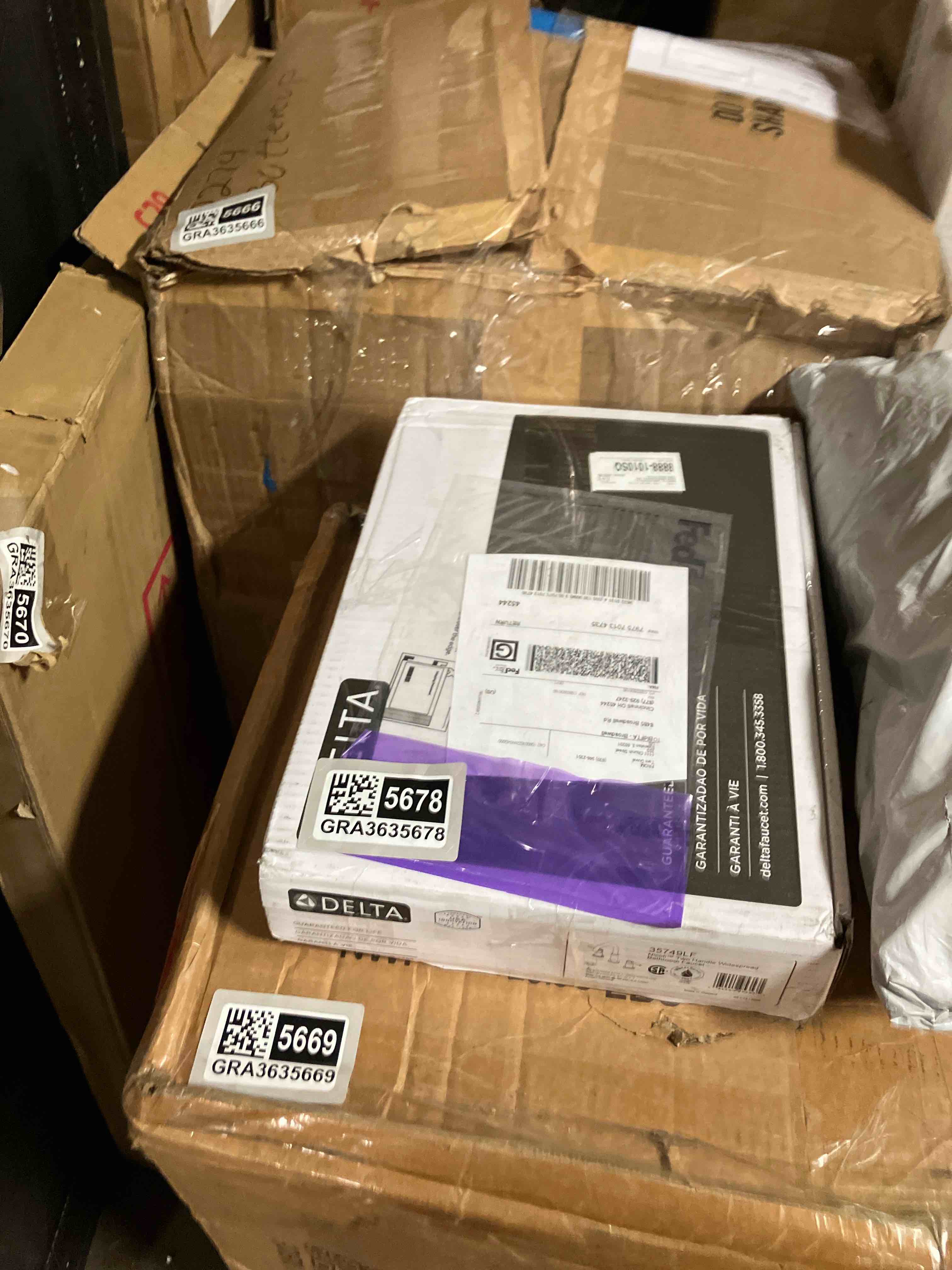 https://s3.amazonaws.com/lotting-images-prod/phillipi/GRA3635678_1758730545082.jpeg