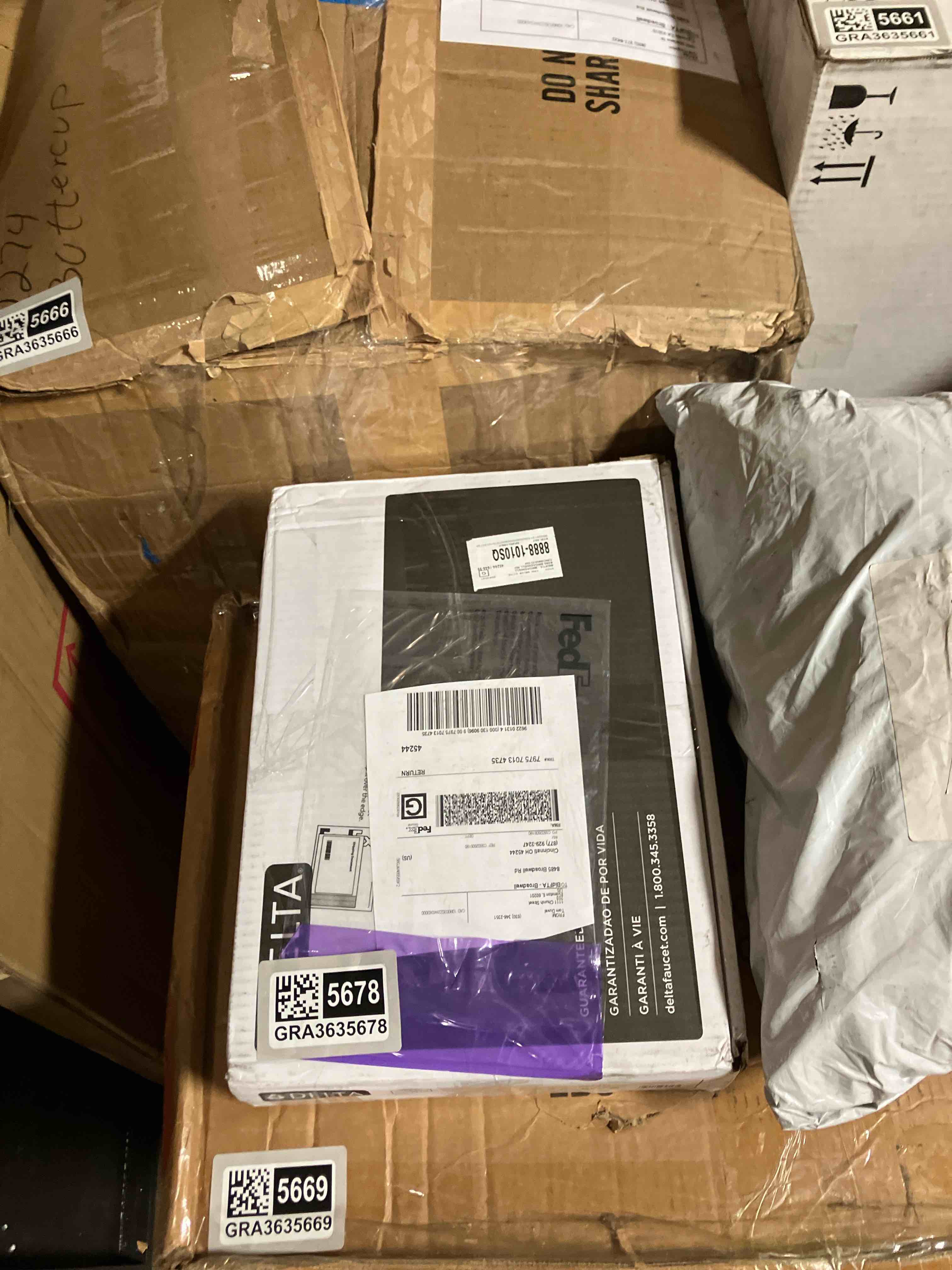 https://s3.amazonaws.com/lotting-images-prod/phillipi/GRA3635678_1758730546225.jpeg