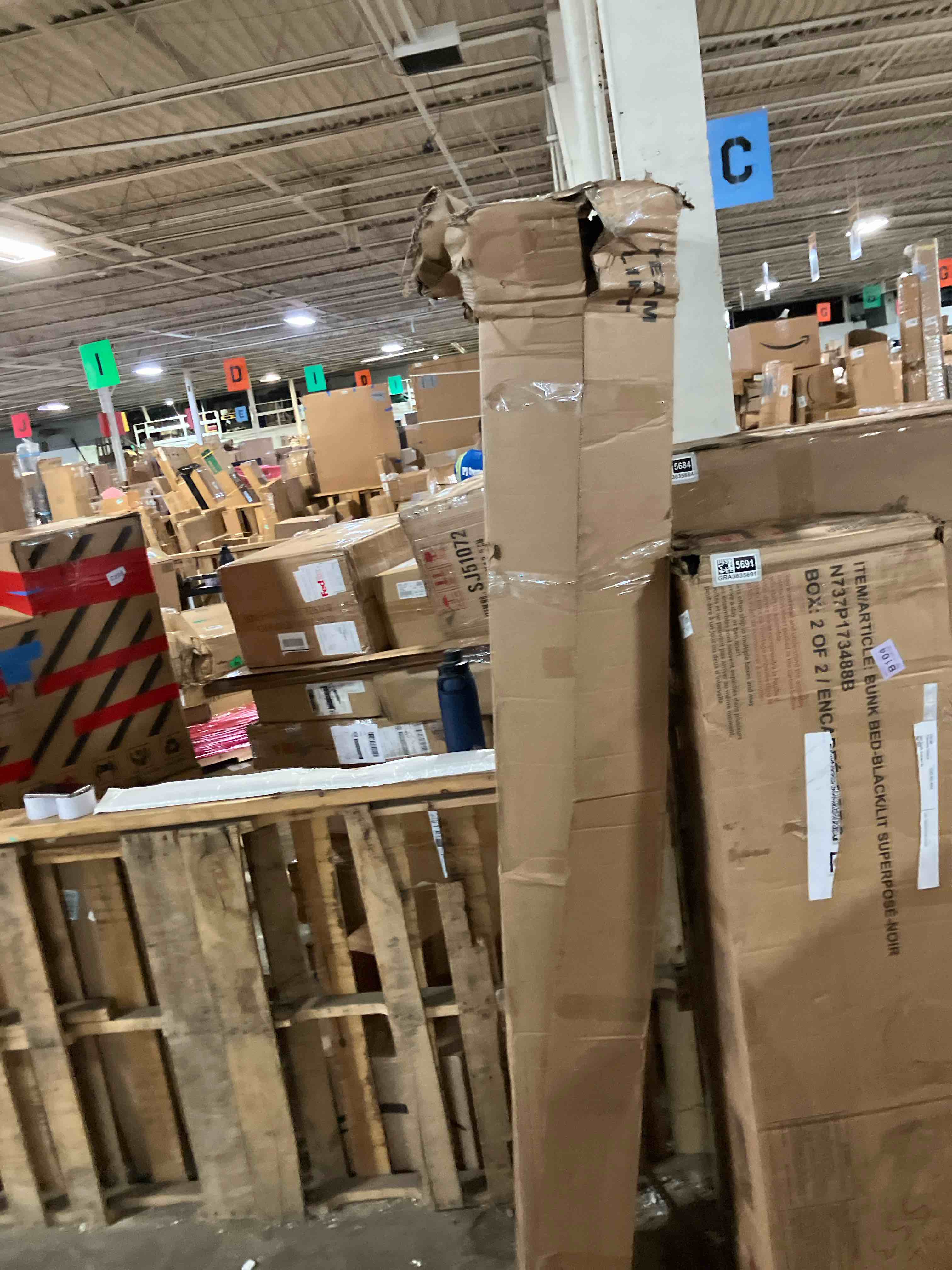 https://s3.amazonaws.com/lotting-images-prod/phillipi/GRA3635692_1758733218493.jpeg