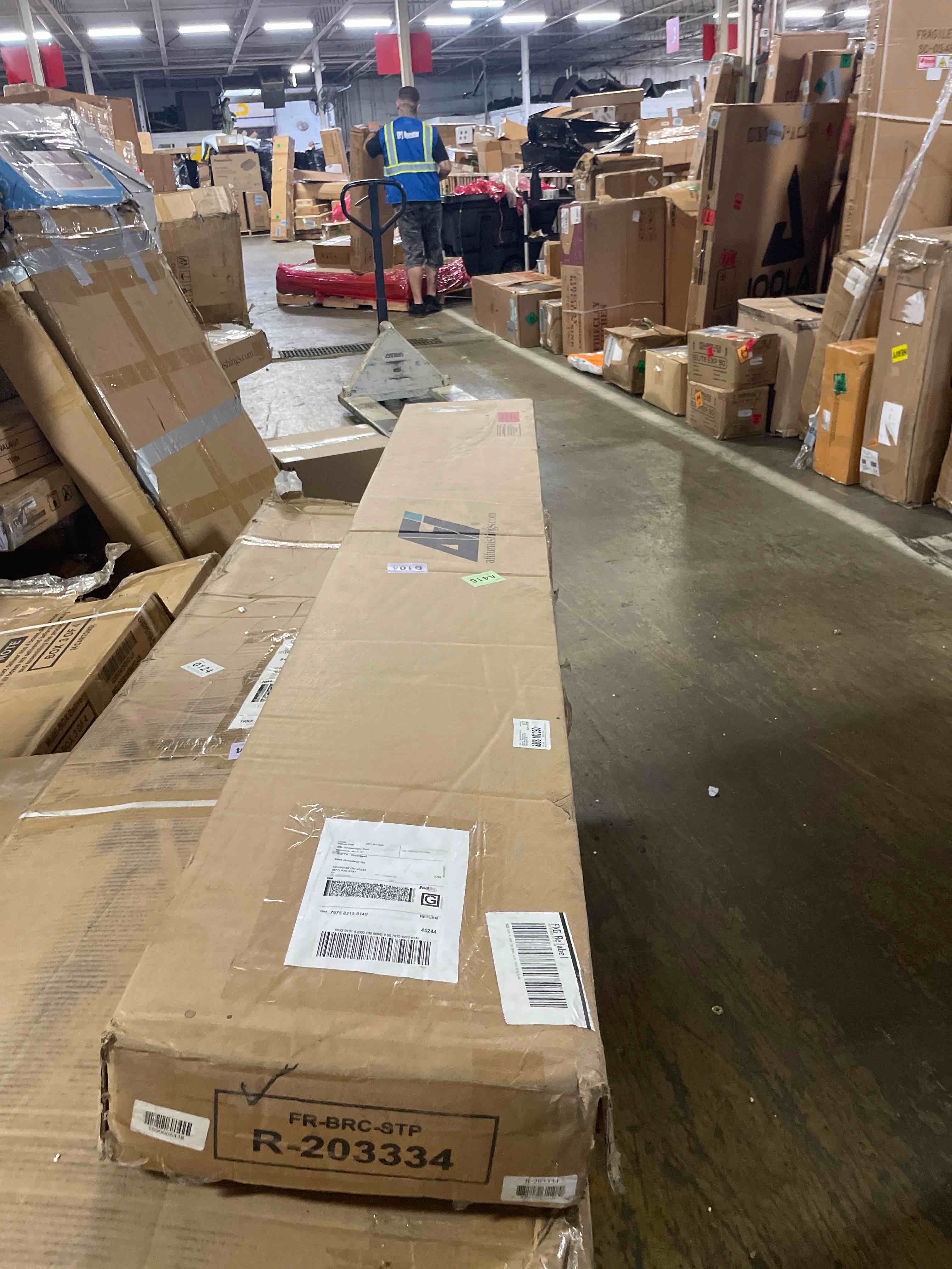 https://s3.amazonaws.com/lotting-images-prod/phillipi/GRA3635755_1758734539379.jpeg