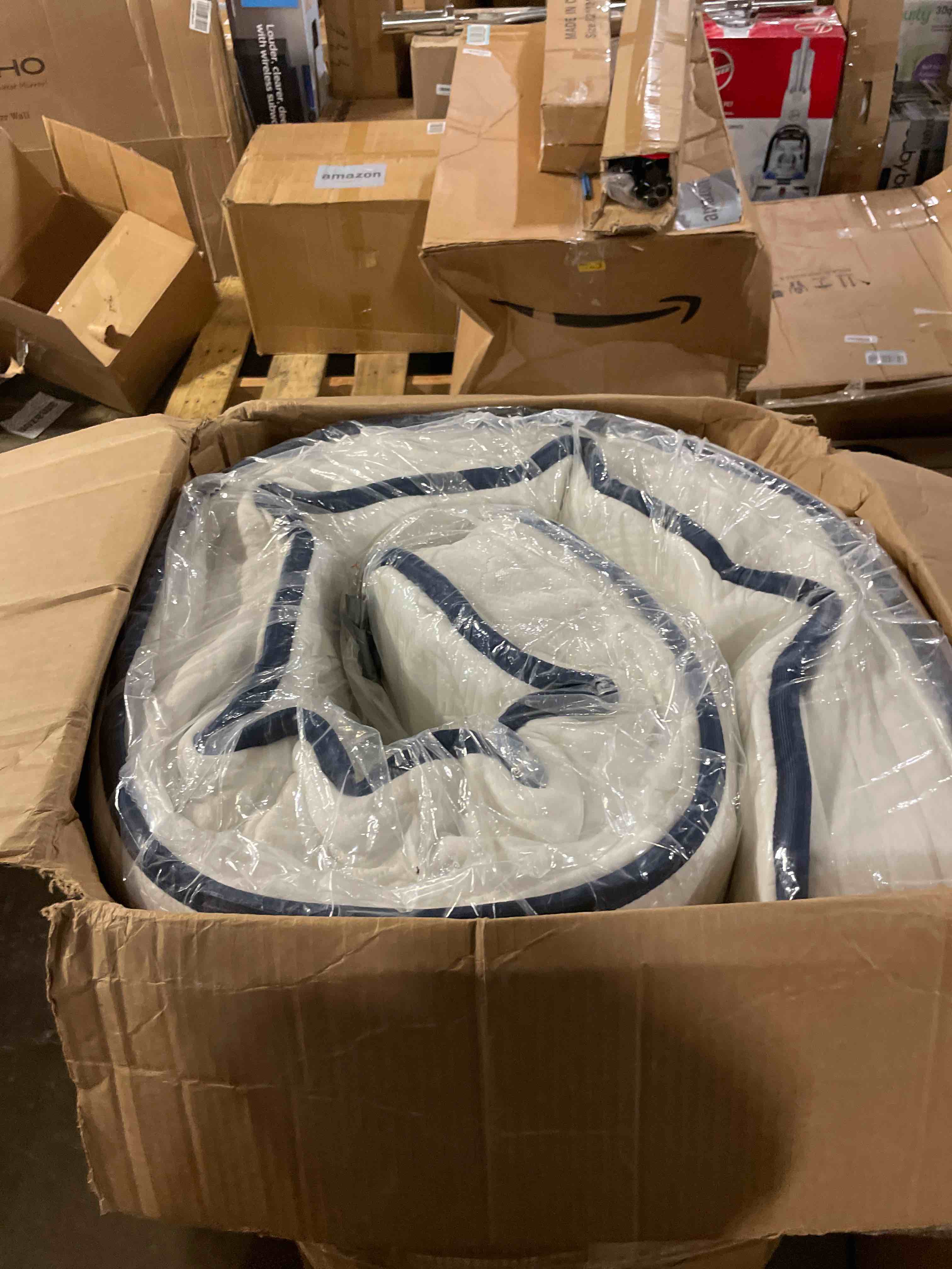 https://s3.amazonaws.com/lotting-images-prod/phillipi/GRA3635908_1758831858031.jpeg