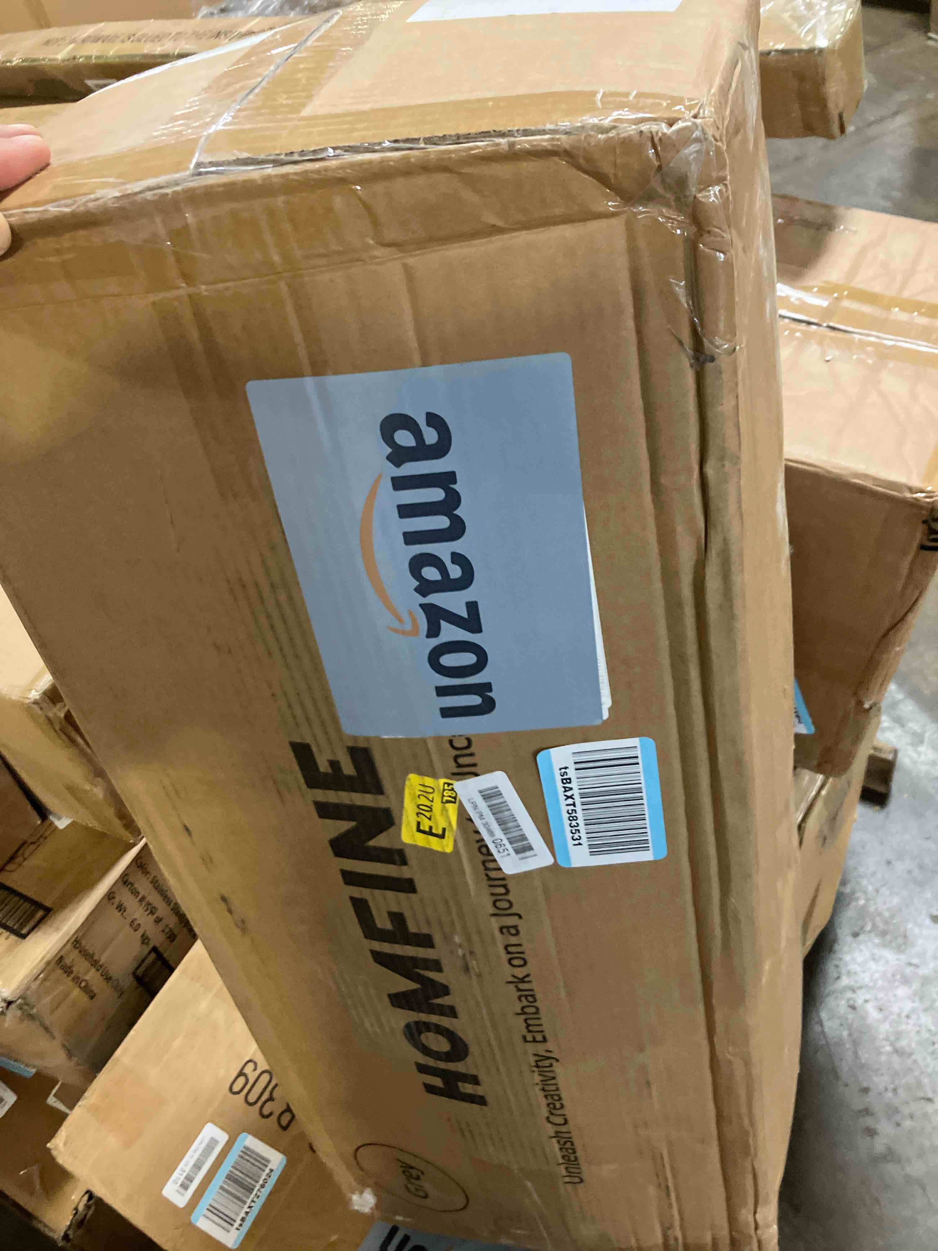 https://s3.amazonaws.com/lotting-images-prod/phillipi/GRA3636117_1759413514248.jpeg