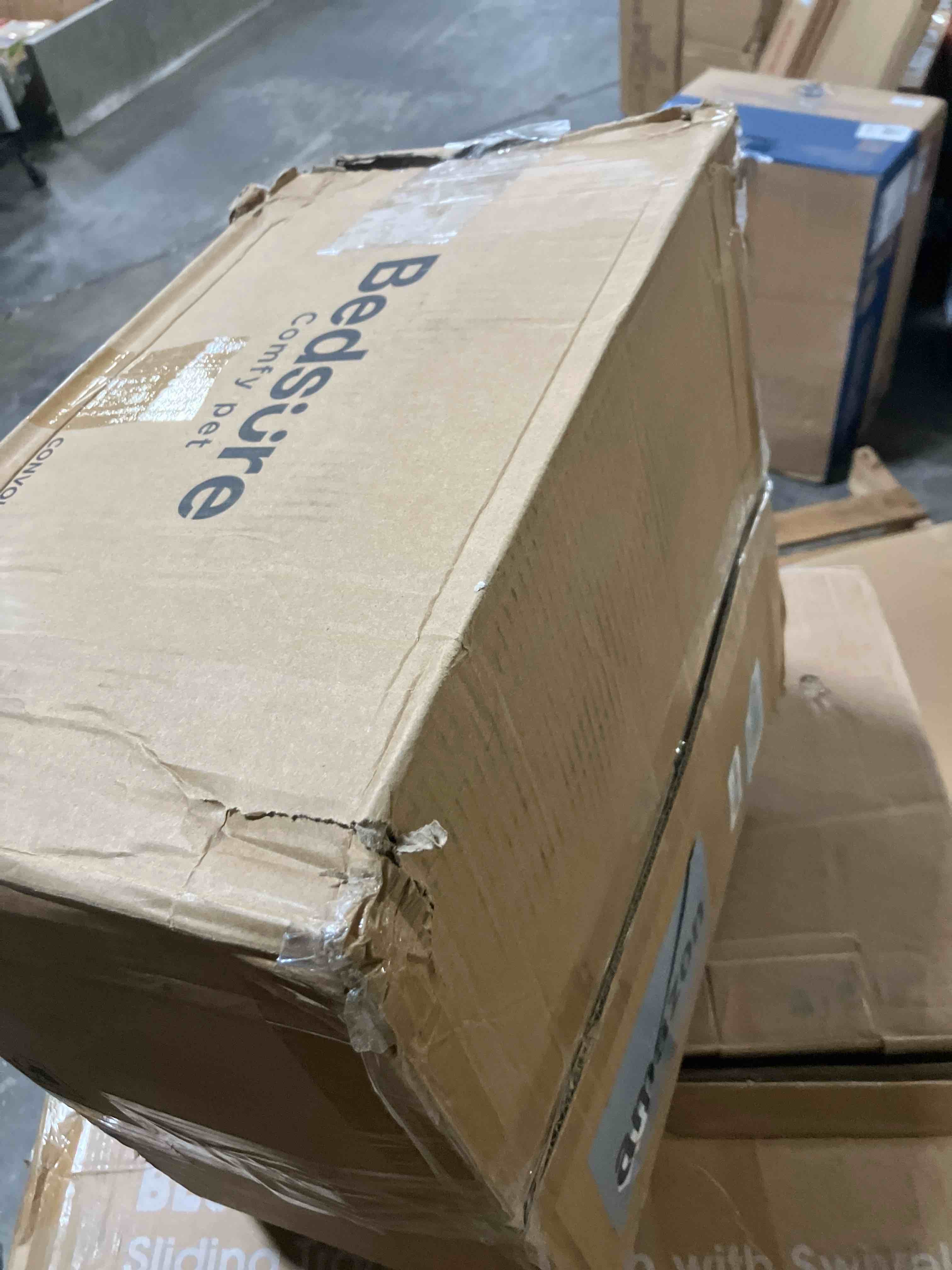 https://s3.amazonaws.com/lotting-images-prod/phillipi/GRA3636131_1759414987632.jpeg