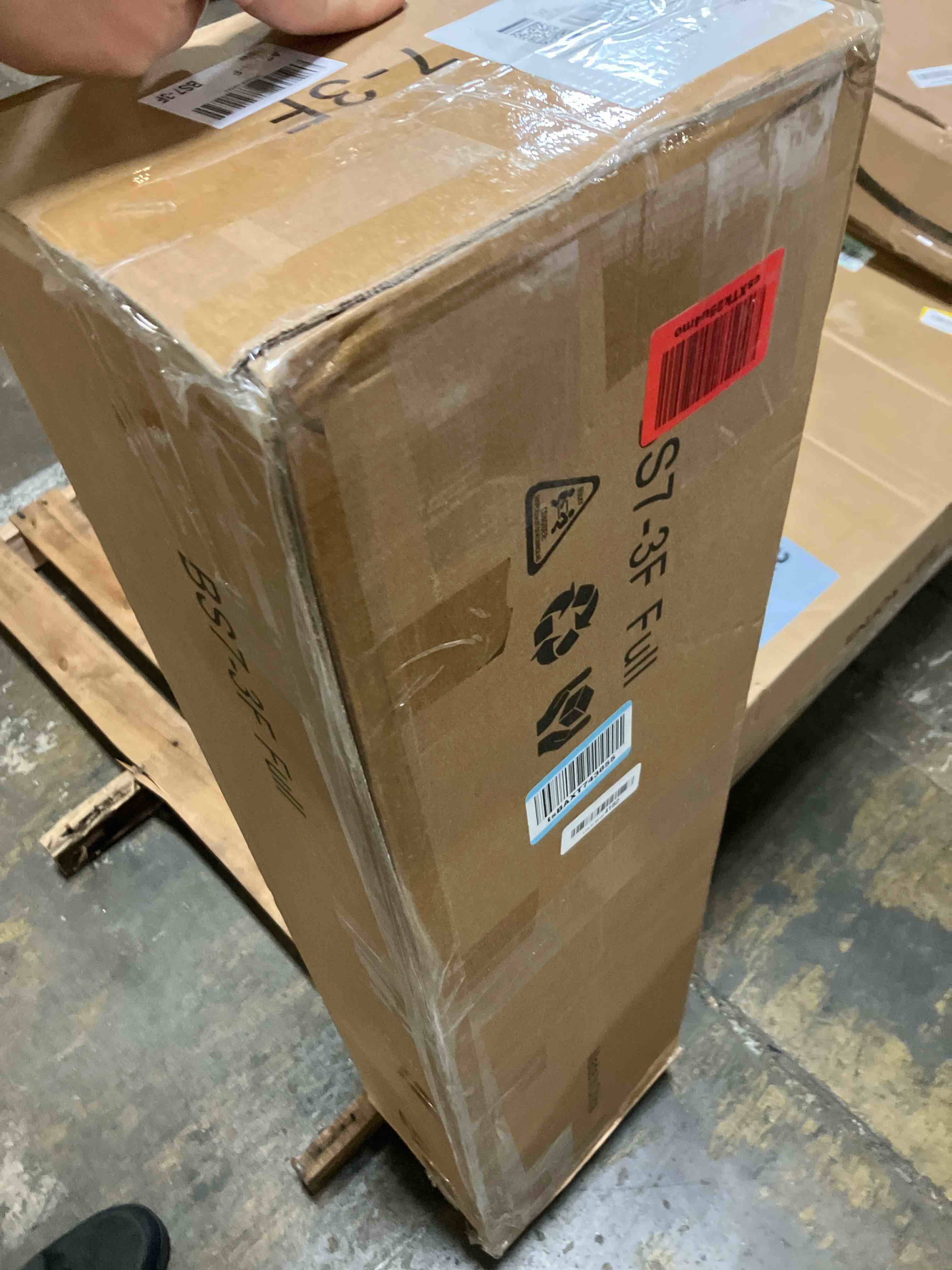 https://s3.amazonaws.com/lotting-images-prod/phillipi/GRA3636226_1759435875753.jpeg