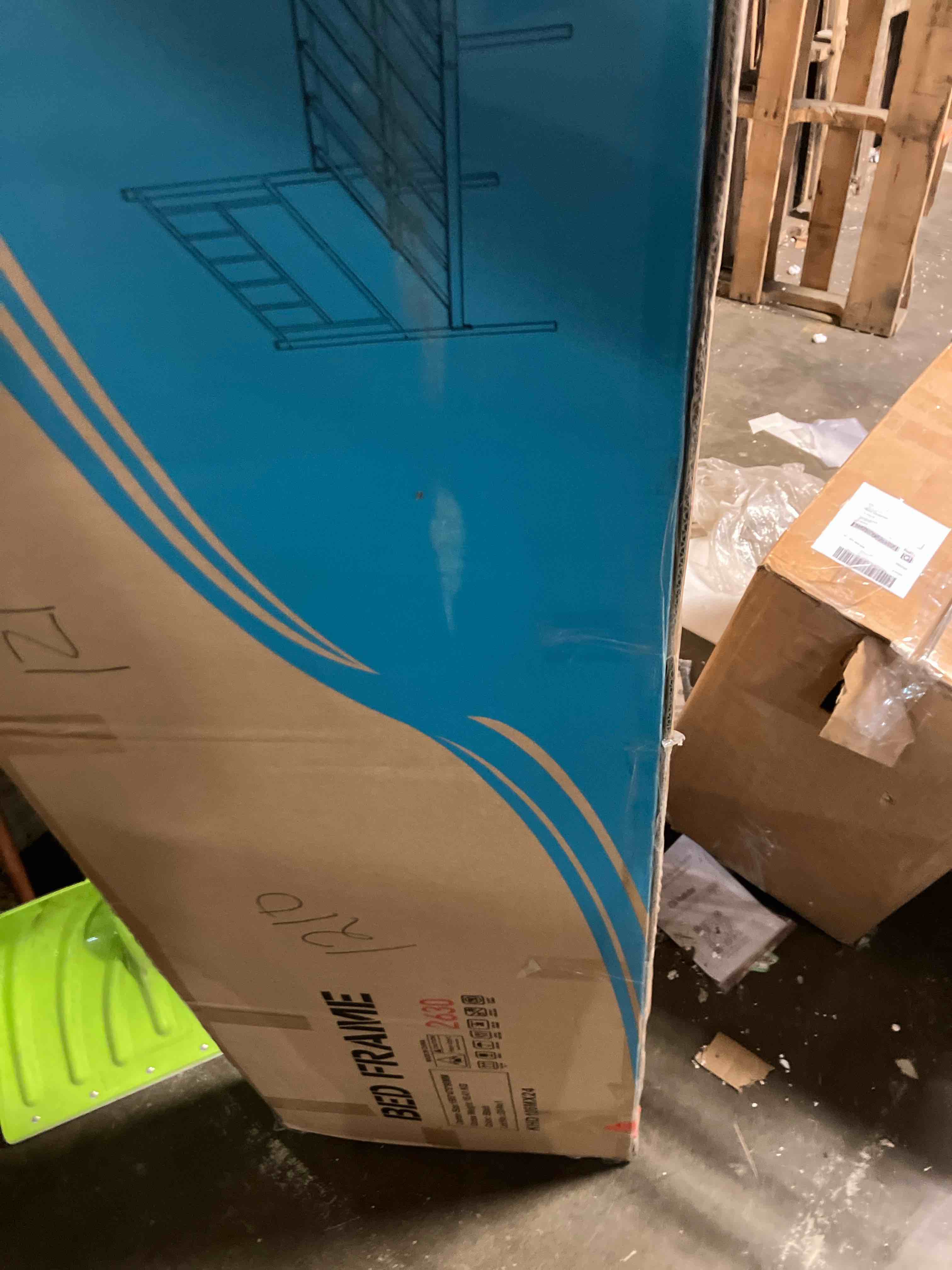 https://s3.amazonaws.com/lotting-images-prod/phillipi/GRA3636266_1759855107163.jpeg