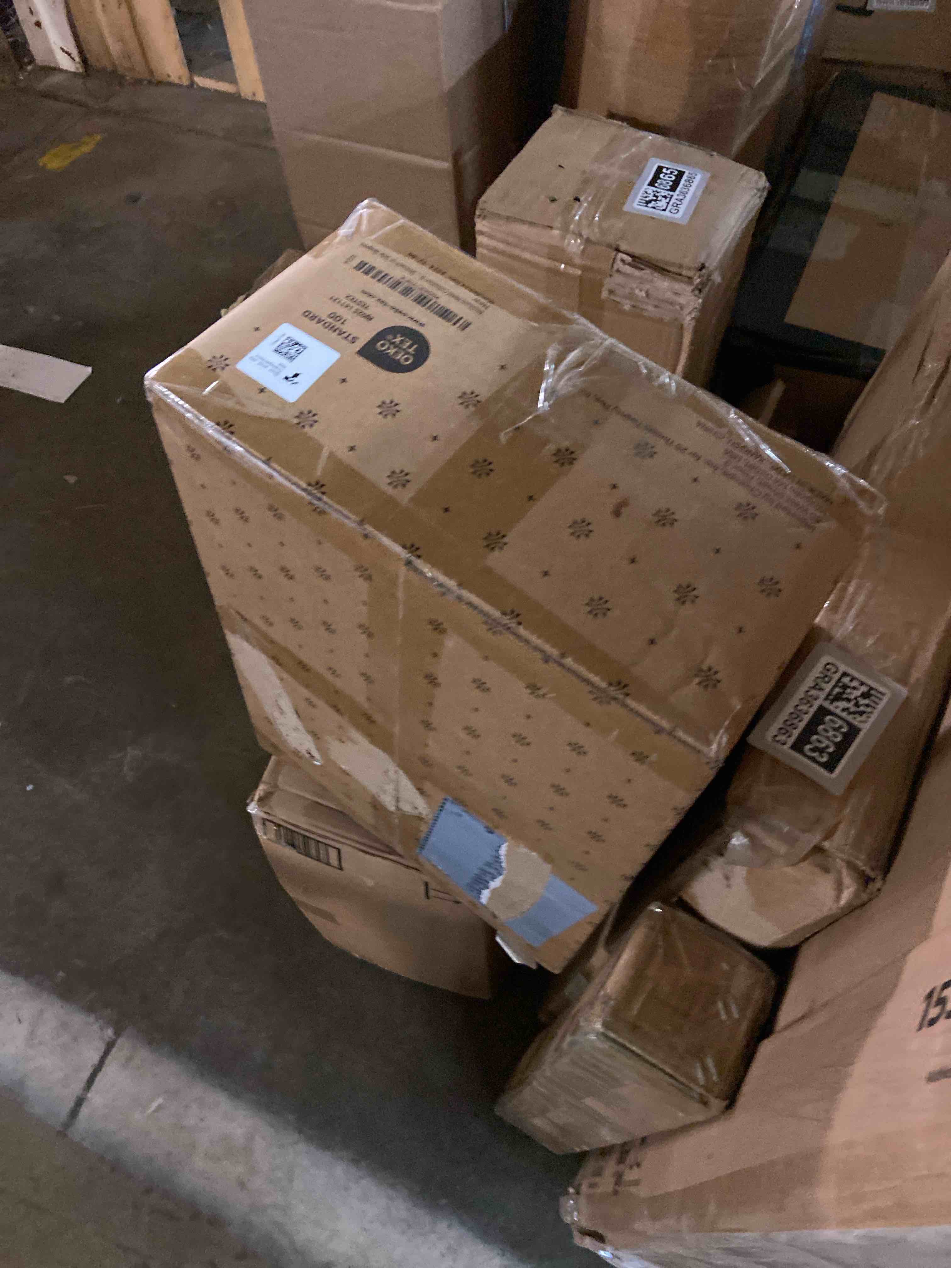 Condition photo showing New/Like New for Beckham Hotel Collection Bed Pillows Standard/Queen Size Set of 2 - Original Soft Down Alternative Pillow for Sleeping - Soft Support for Back, Stomach or Side Sleepers