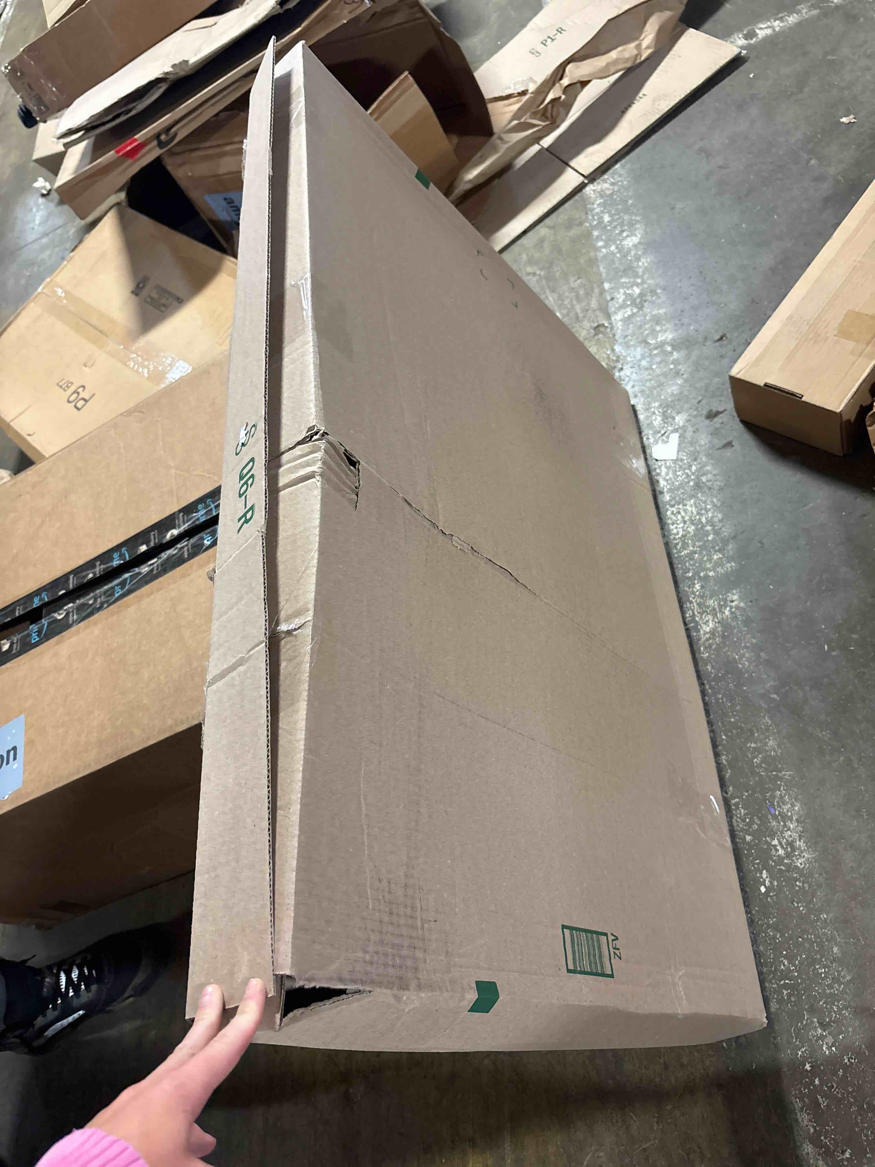 https://s3.amazonaws.com/lotting-images-prod/phillipi/GRA3637144_1757524352329.jpeg