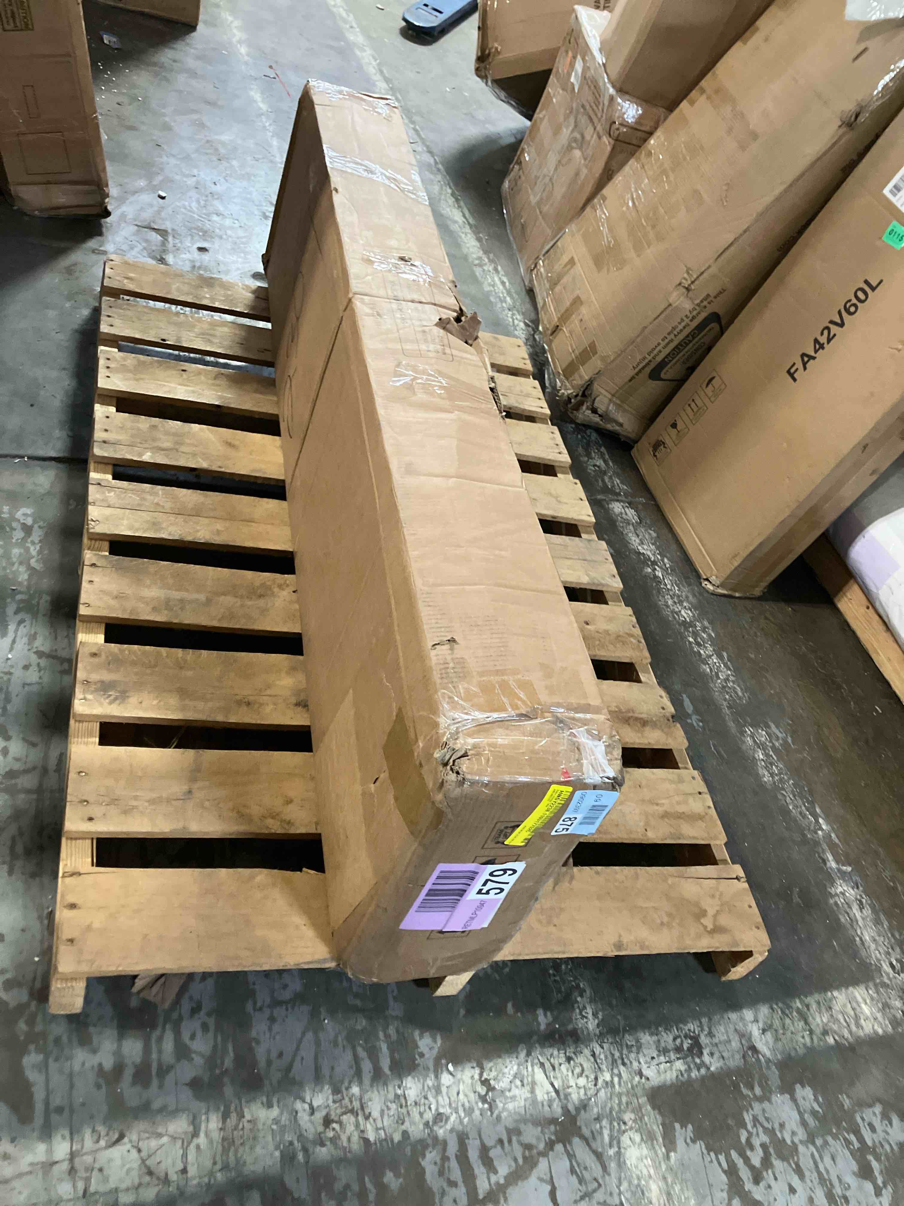 https://s3.amazonaws.com/lotting-images-prod/phillipi/GRA3637281_1757615241923.jpeg
