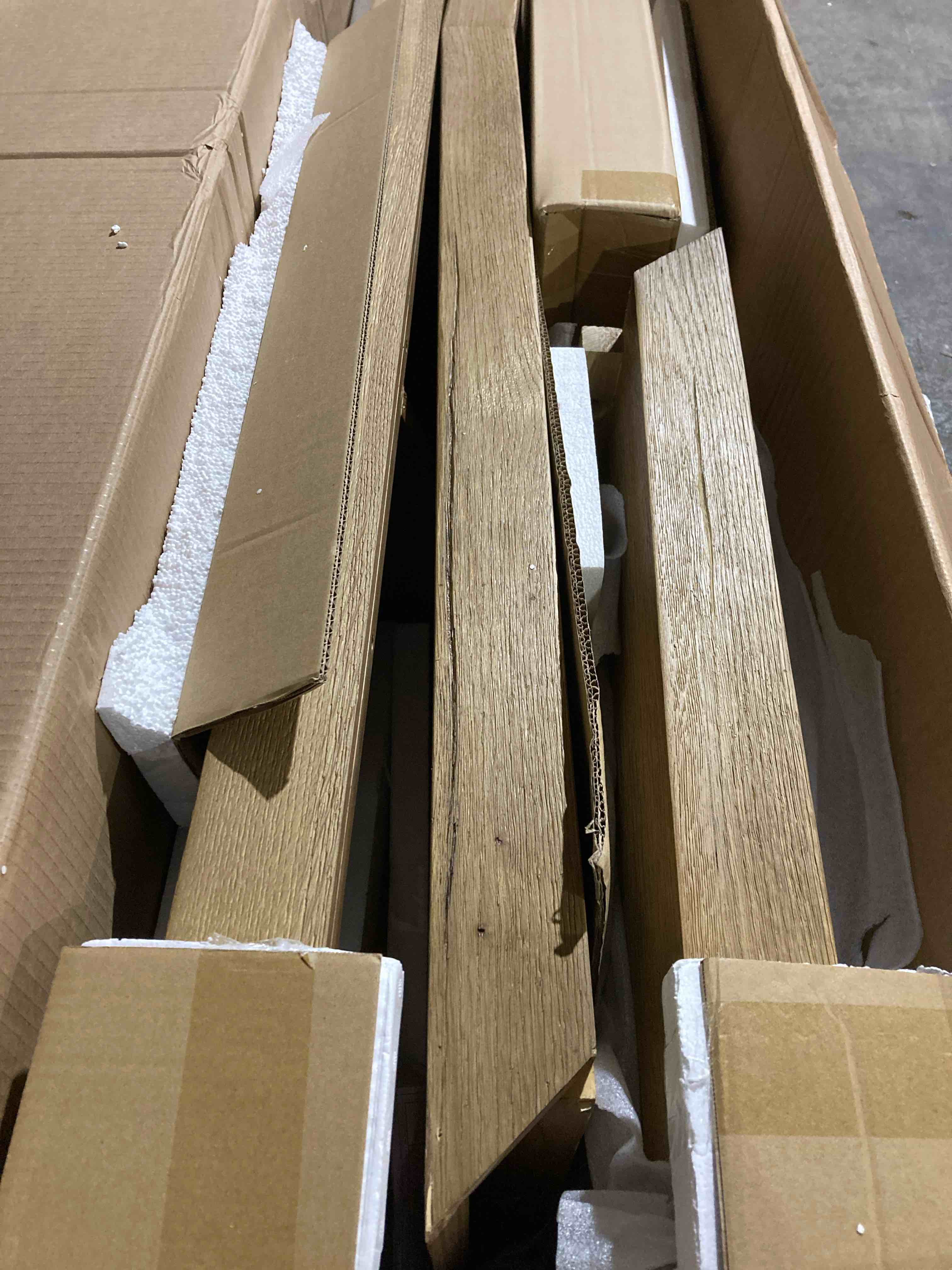 https://s3.amazonaws.com/lotting-images-prod/phillipi/GRA3637479_1758131430292.jpeg