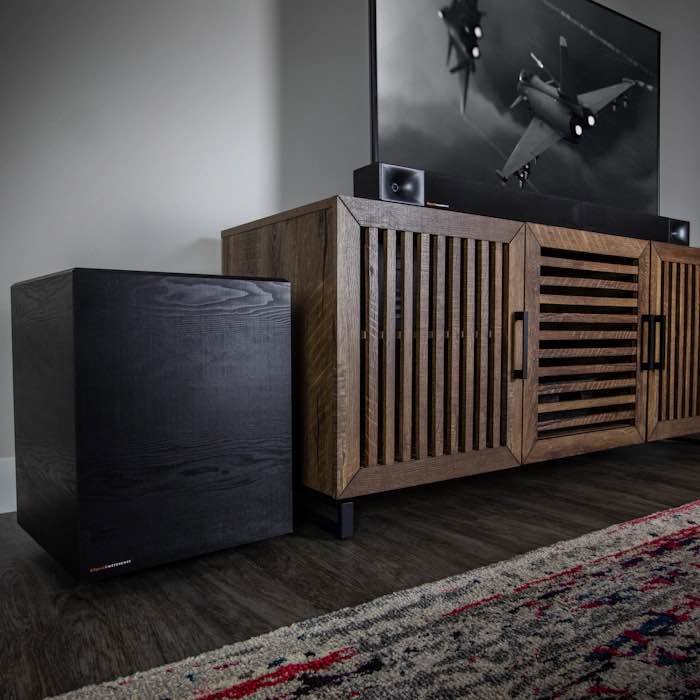 Featured Item!!! Klipsch Sleek Wooden Black Cinema 600 Soundbar System, Subwoofer and Sound Bar (Oversized Loading Included)