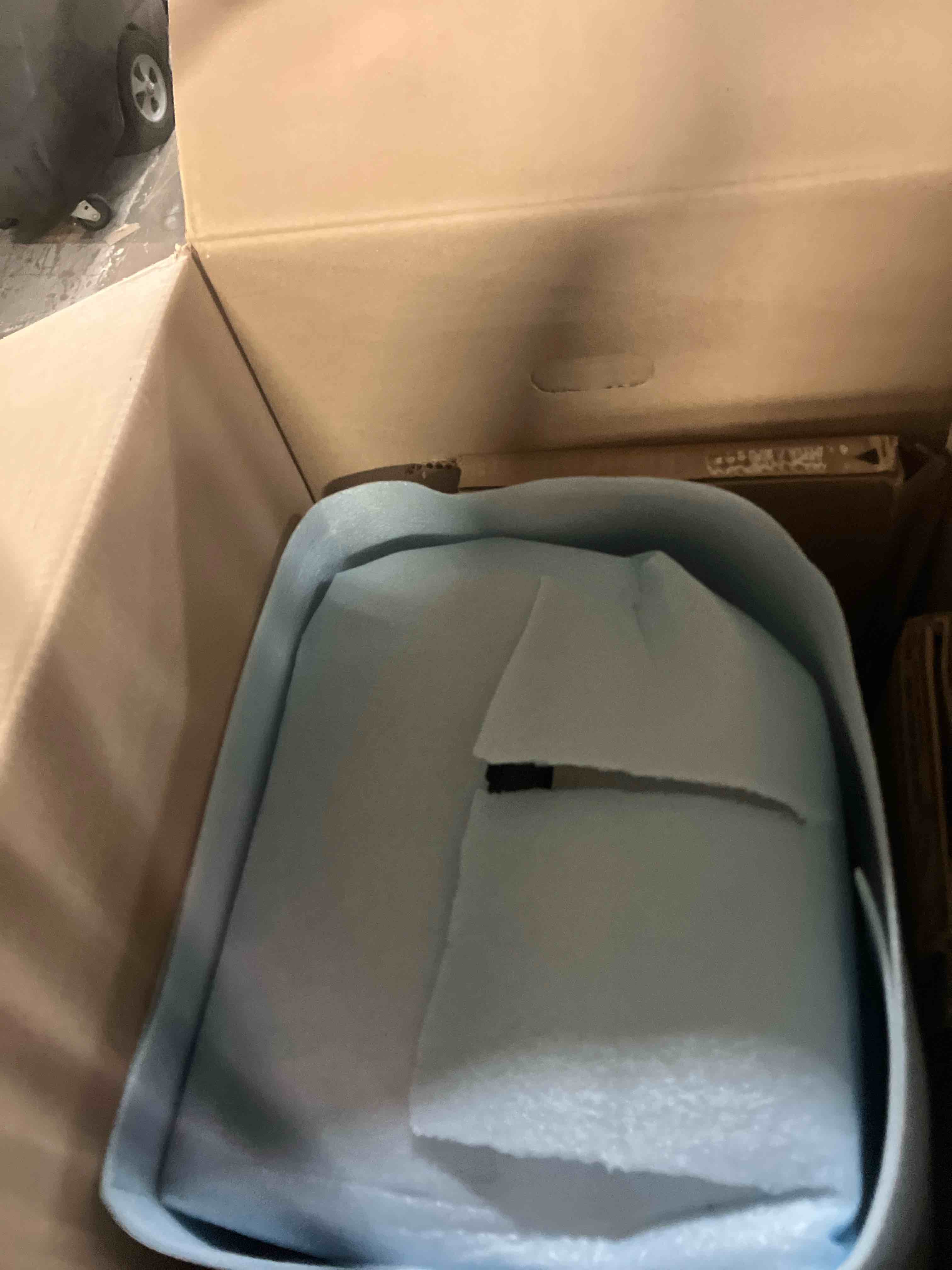 https://s3.amazonaws.com/lotting-images-prod/phillipi/GRA3638102_1759953764754.jpeg