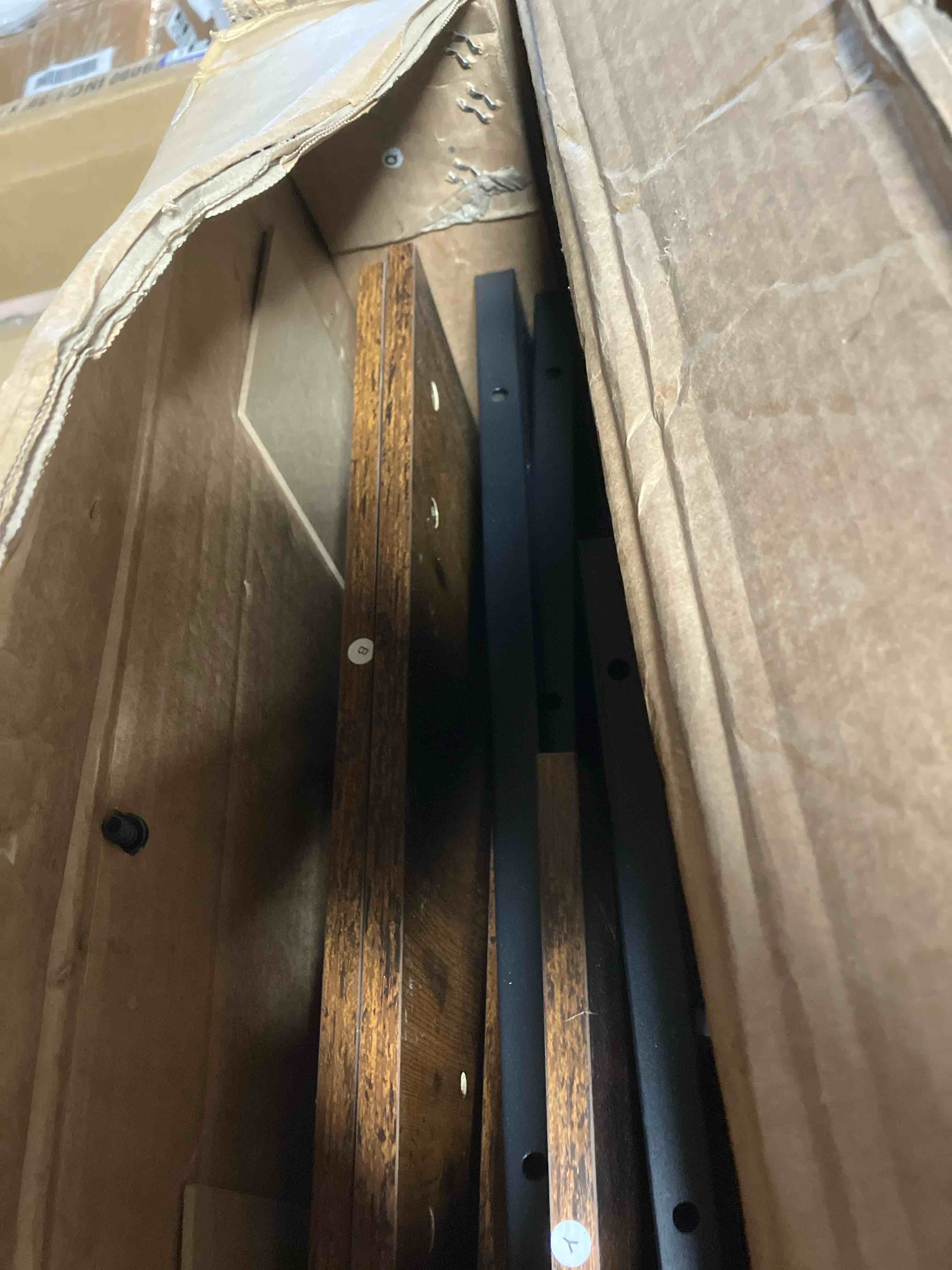https://s3.amazonaws.com/lotting-images-prod/phillipi/GRA3638305_1761055193798.jpeg