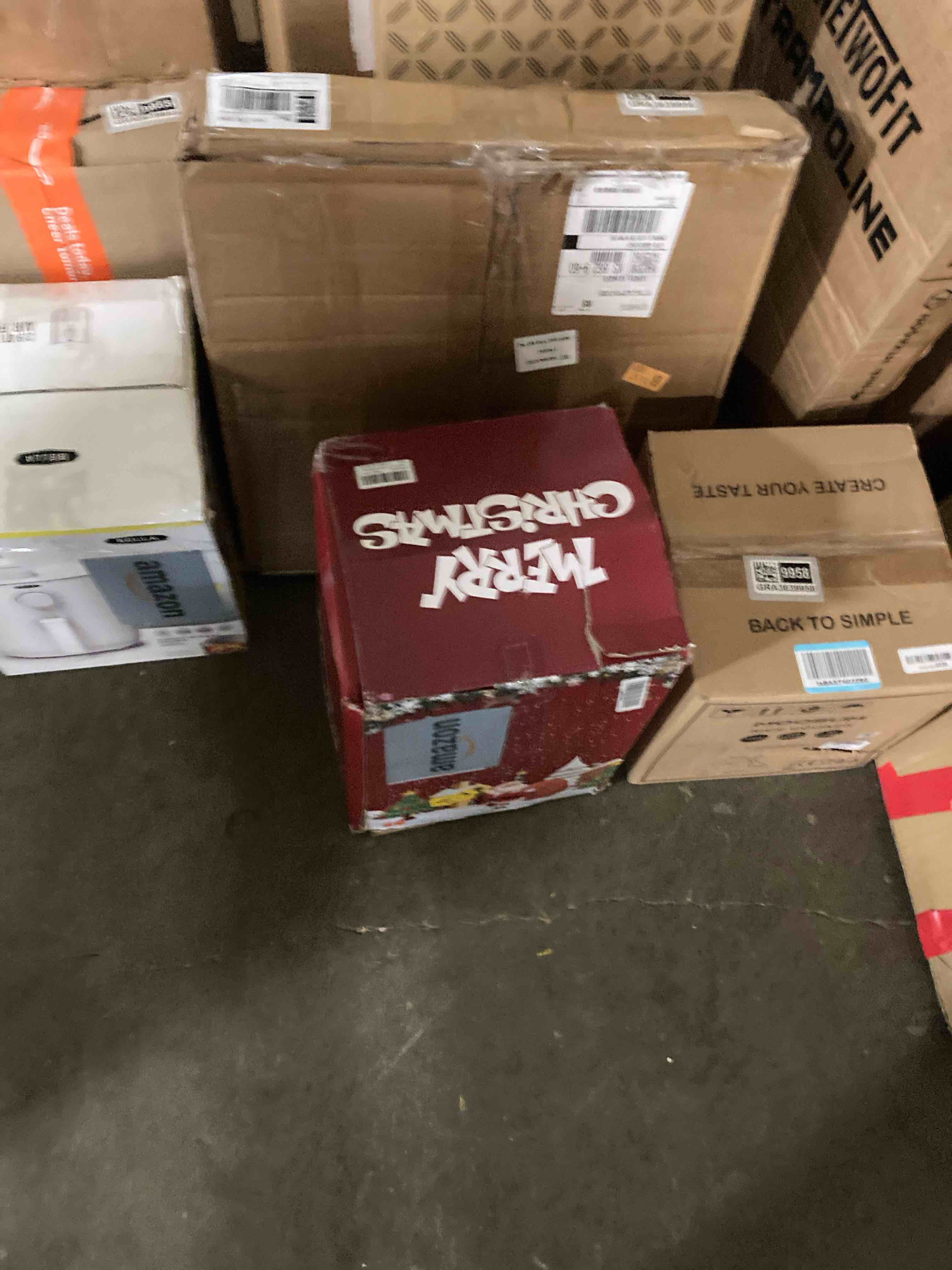 Condition photo showing New/Like New for Danxilu 6FT Christmas Inflatable Santa Outdoor Decorations- Blow Up Santa Claus with Gift Bag Built-in LEDs Lighted Decor for Yard Garden Lawn Porch Xmas Holiday Party 6FT-Santa