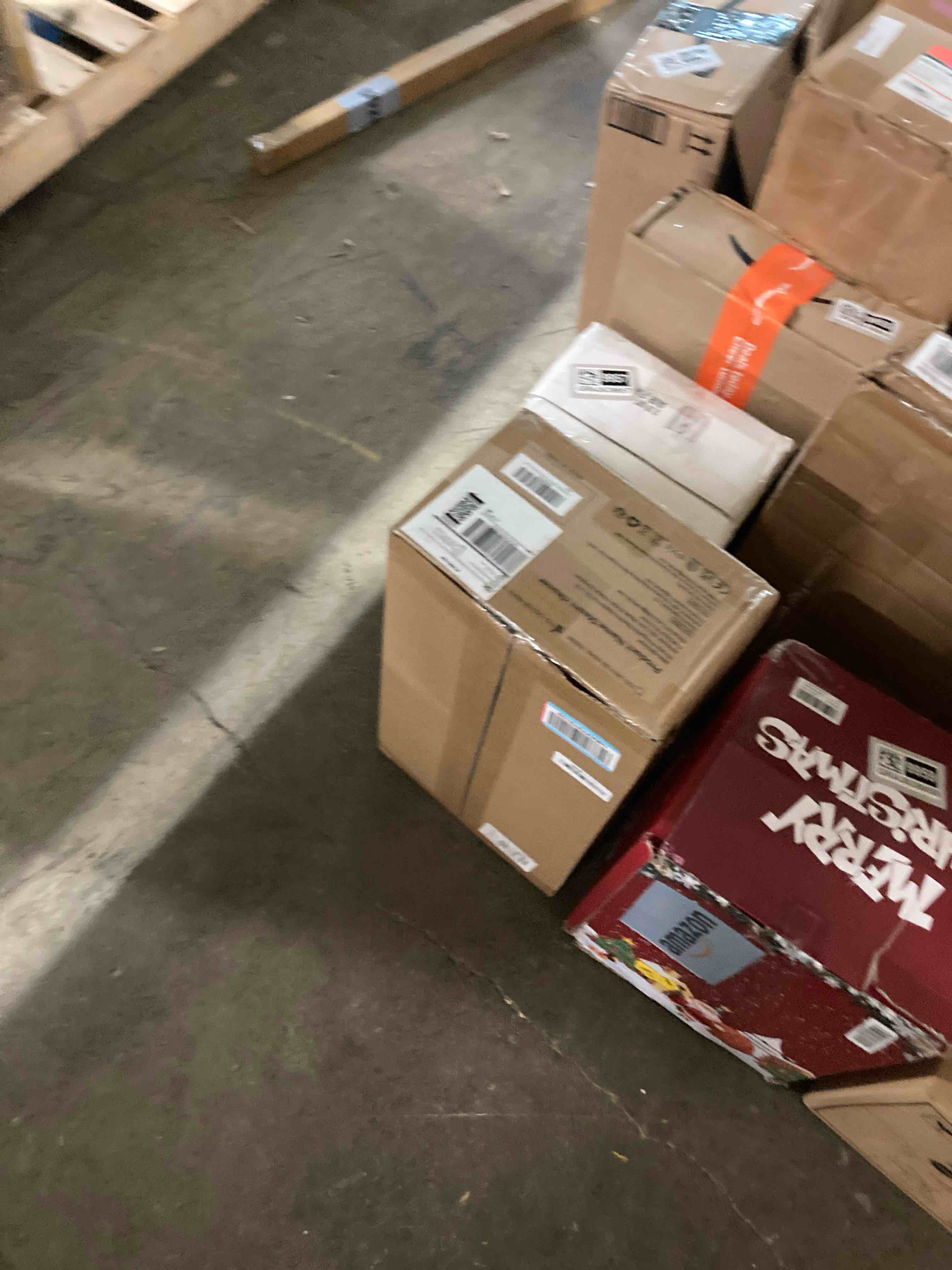 Condition photo showing New/Like New for Steam cleaner, equipped with 21 specialized accessories, 1.08-liter water tank, 248°F high-temperature steam, suitable for floors, tile grout, tiles, carpets, and cars, chemical-free cleaning (Yellow) X-Small