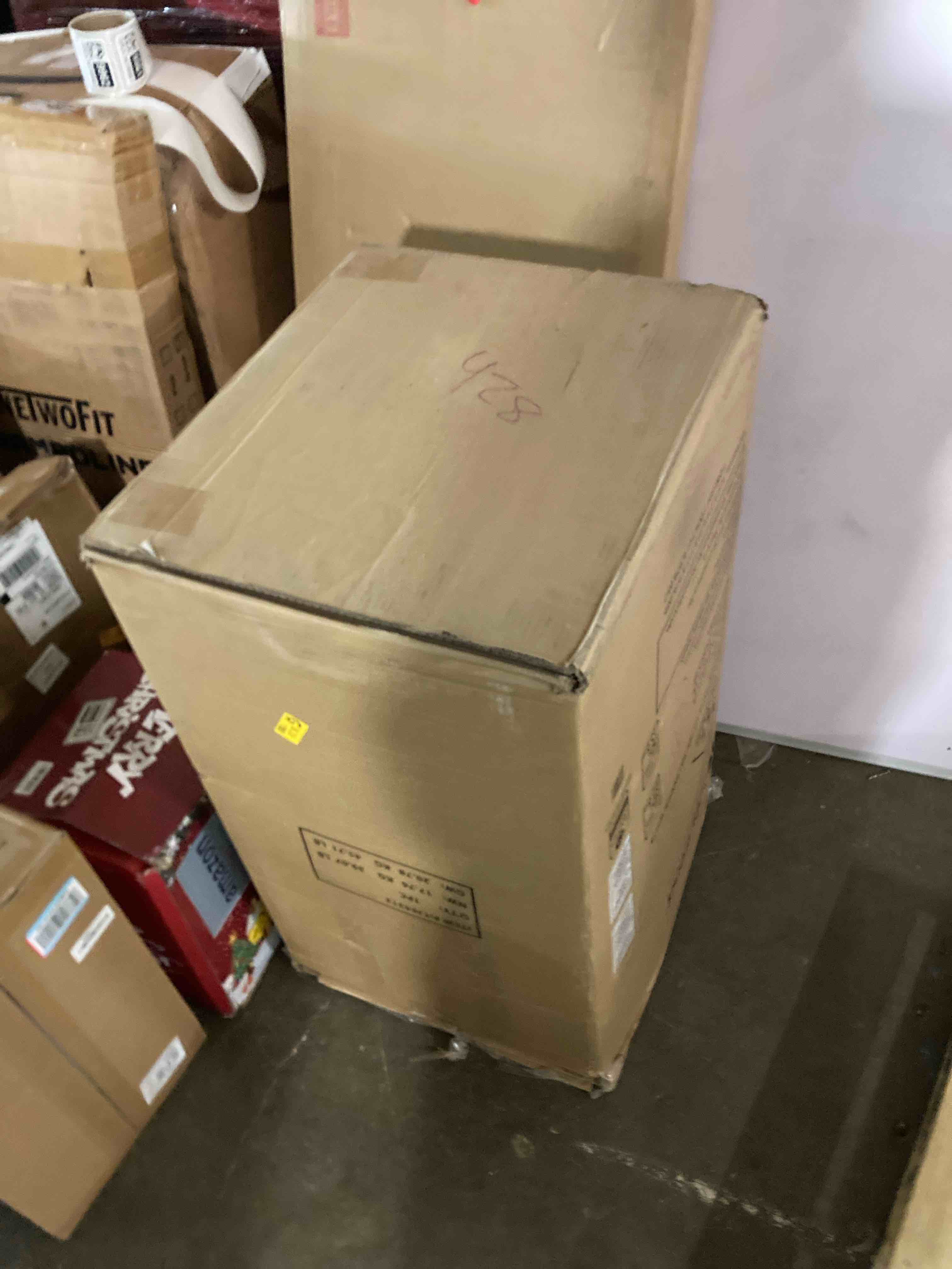 Condition photo showing New/Like New for Baby Trend Expedition® Jogger Travel System with EZ Flex-Loc® Infant Car Seat, Millenium White Millennium White