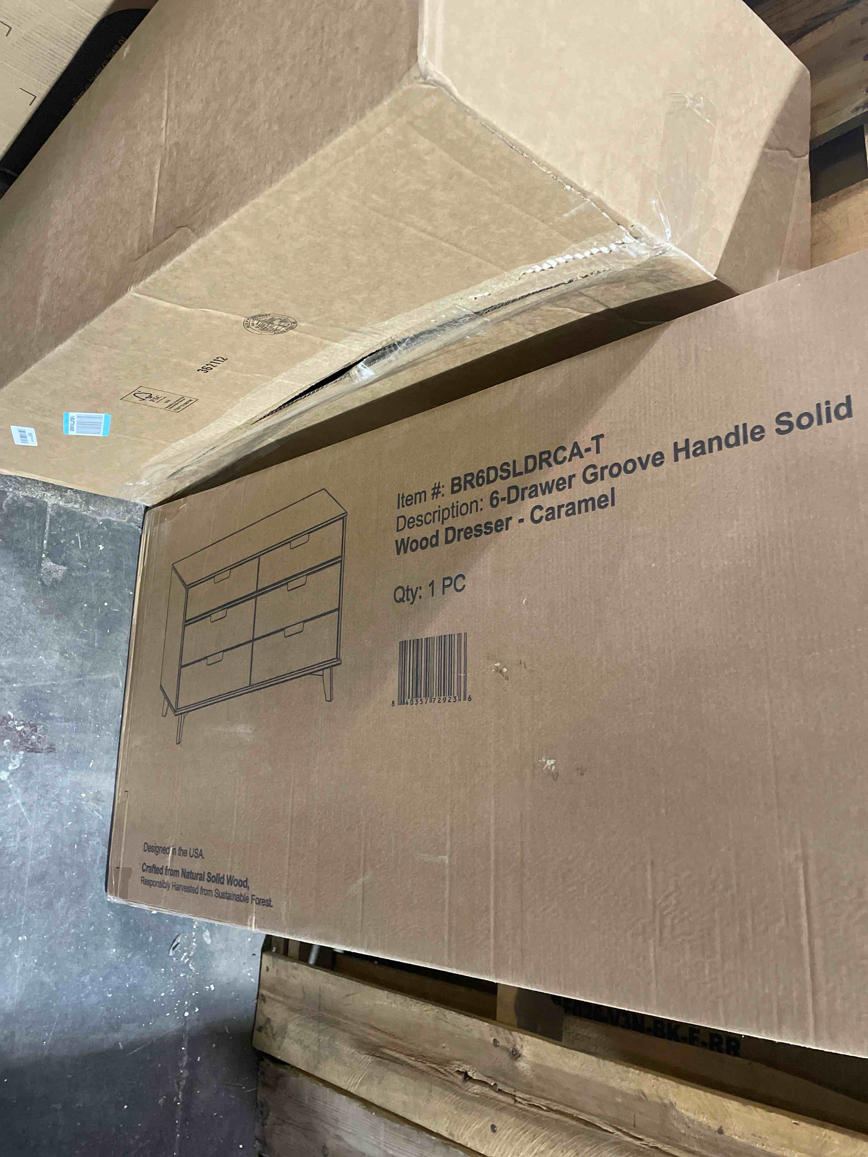 Condition photo showing New/Like New for walker edison sloane 6-drawer groove handle solid wood dresser, 52 inch, caramel caramel 19"d x 52"w x 32.9"h (6 drawers) groove handle