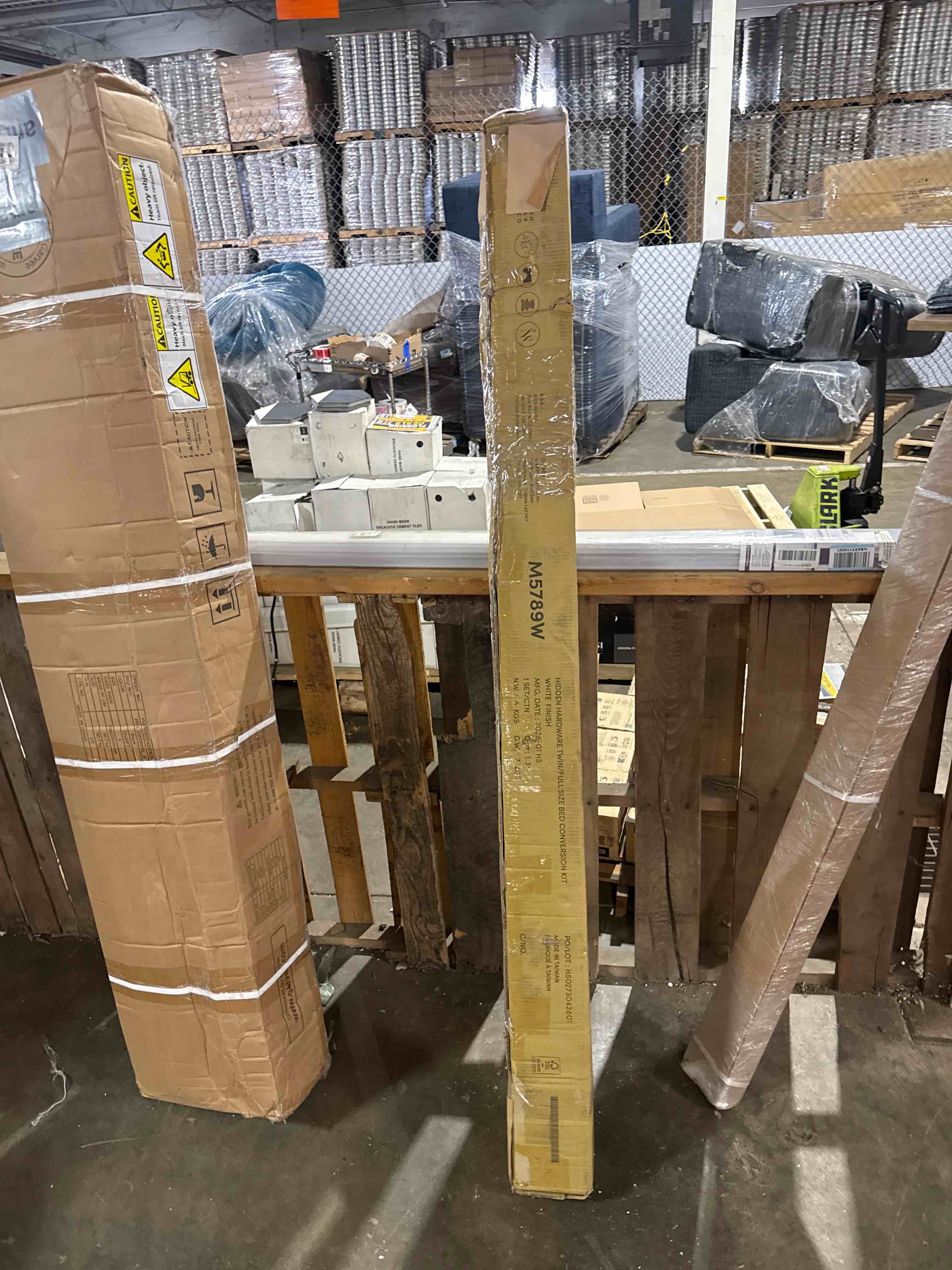 Condition photo showing Good Condition for davinci hidden hardware twin/full-size bed conversion kit (m5789) in cloud grey