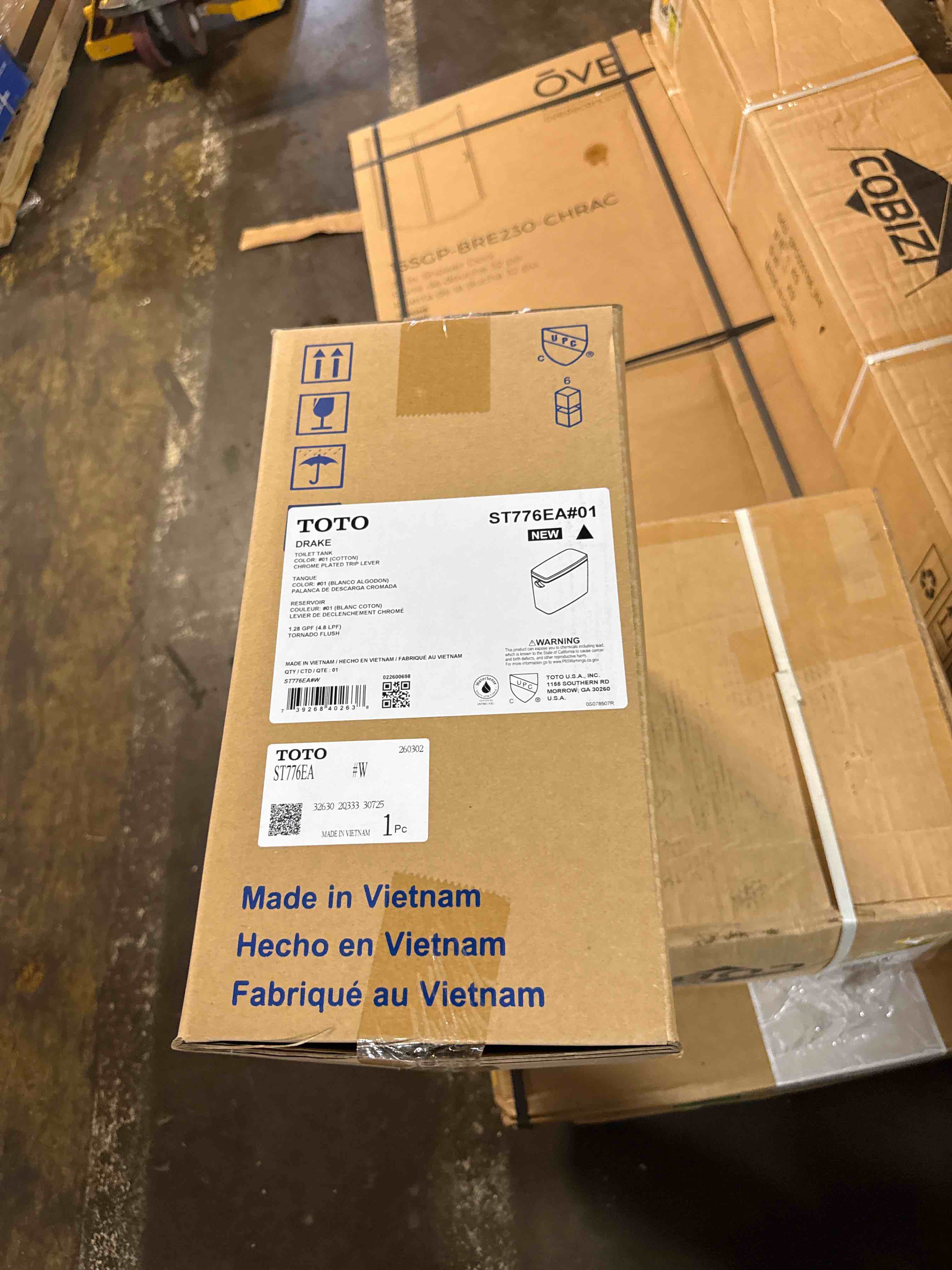 Condition photo showing New/Like New for toto drake 1.28 gpf toilet tank with washlet+ auto flush compatibility, cotton white - st776ea#01