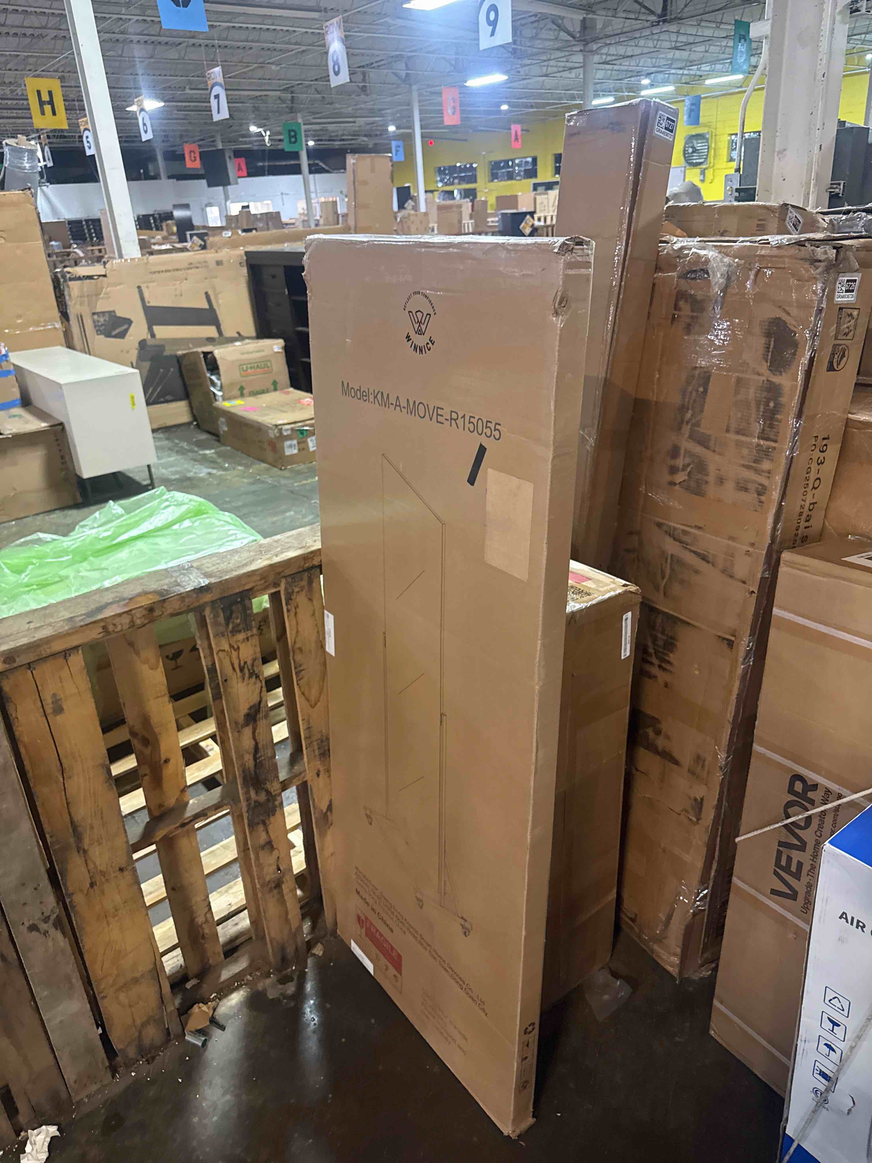 Condition photo showing New/Like New for winnice full length rolling mirror on wheels, 71" x 24" home gym mirrors with 360° rotation, standing holder, tempered glass & metal frame, use for bedroom, dance studio, fitness