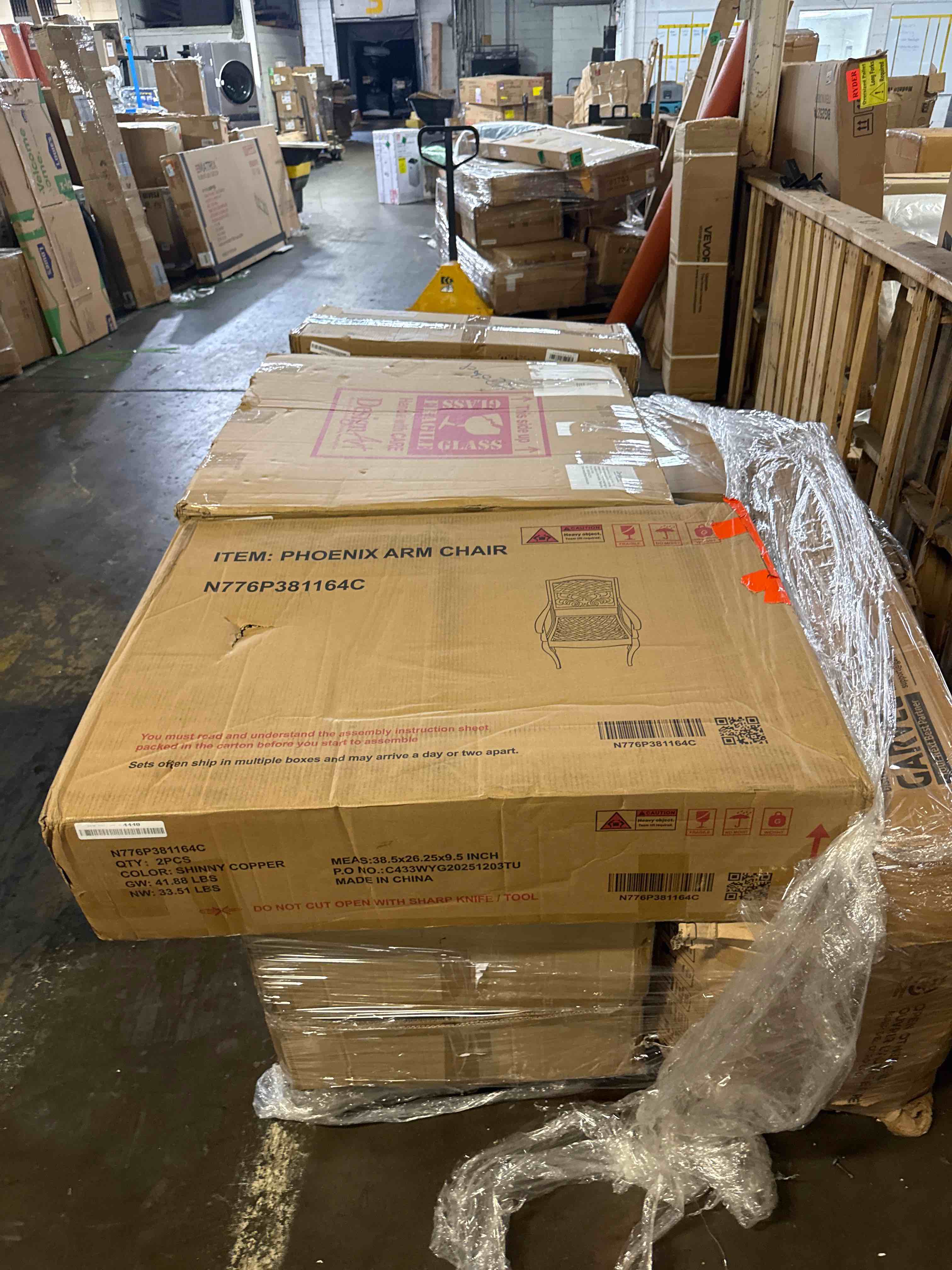 Condition photo showing New/Like New for phoenix arm chair(set of 2)
