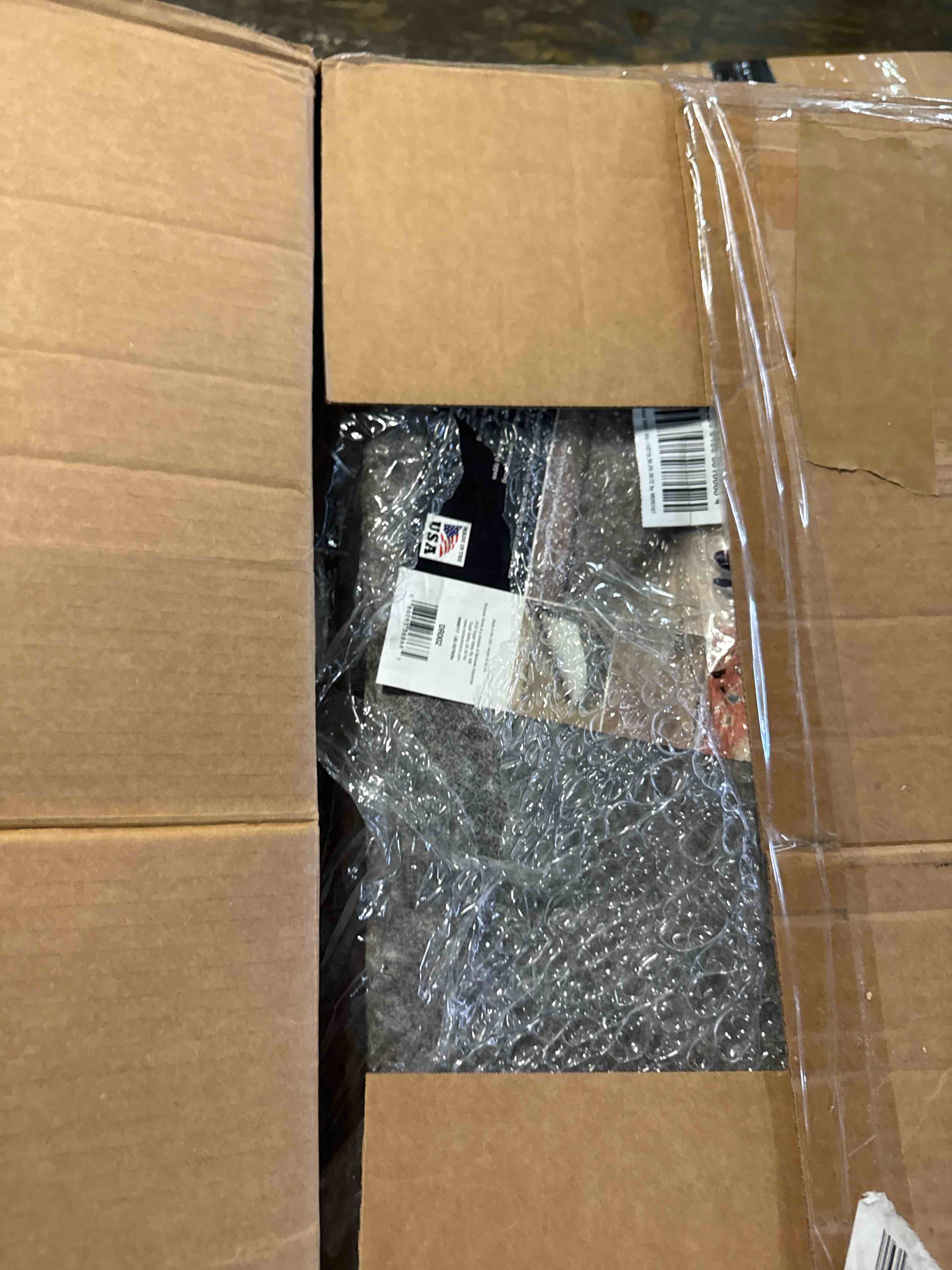 Condition photo showing New/Like New for mohawk dual surface rug pad (7  6  round)
