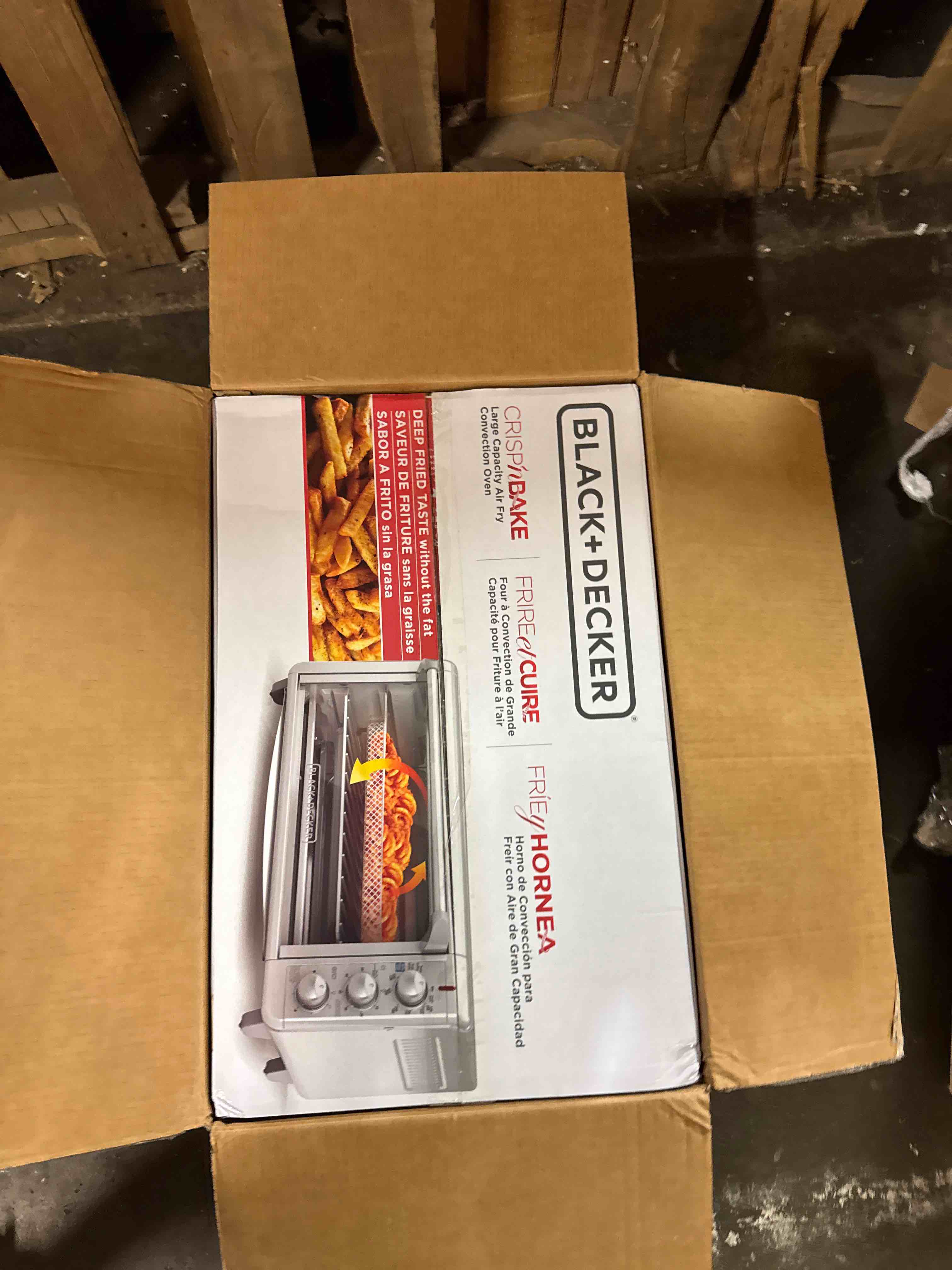 Condition photo showing New/Like New for black+decker crisp 'n bake air fryer countertop convection toaster oven, large capacity, 6-slice, 5-in-1, fits 12” pizza, 60-min timer, bake, broil, air fry, toast, keep warm, stainless steel