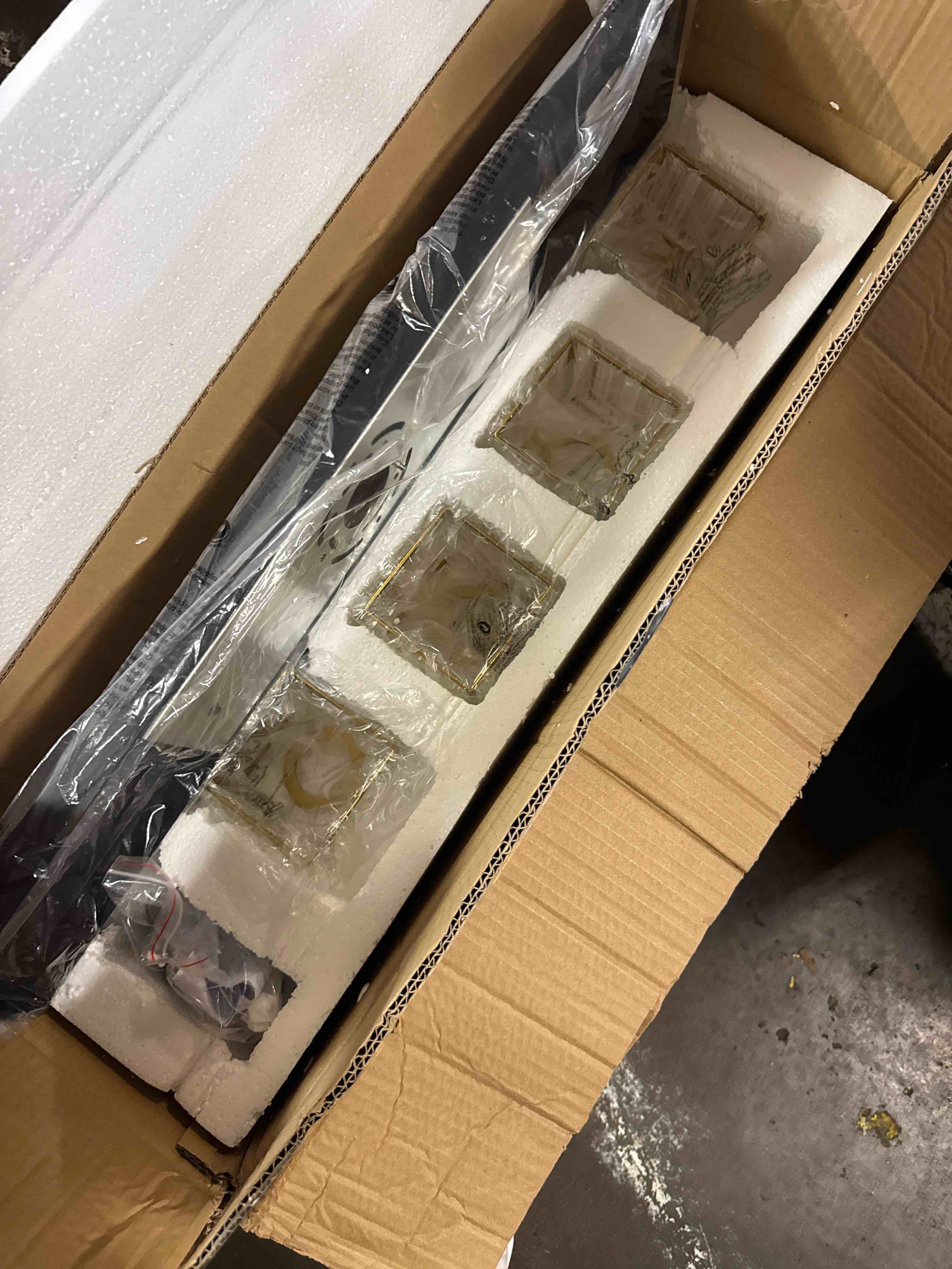 Condition photo showing New/Like New for modern crystal bathroom vanity light 3-light brass wall light fixtures over mirror black and gold vanity lighting for bathroom square shade brass wall sconce black gold-square shade 3-light