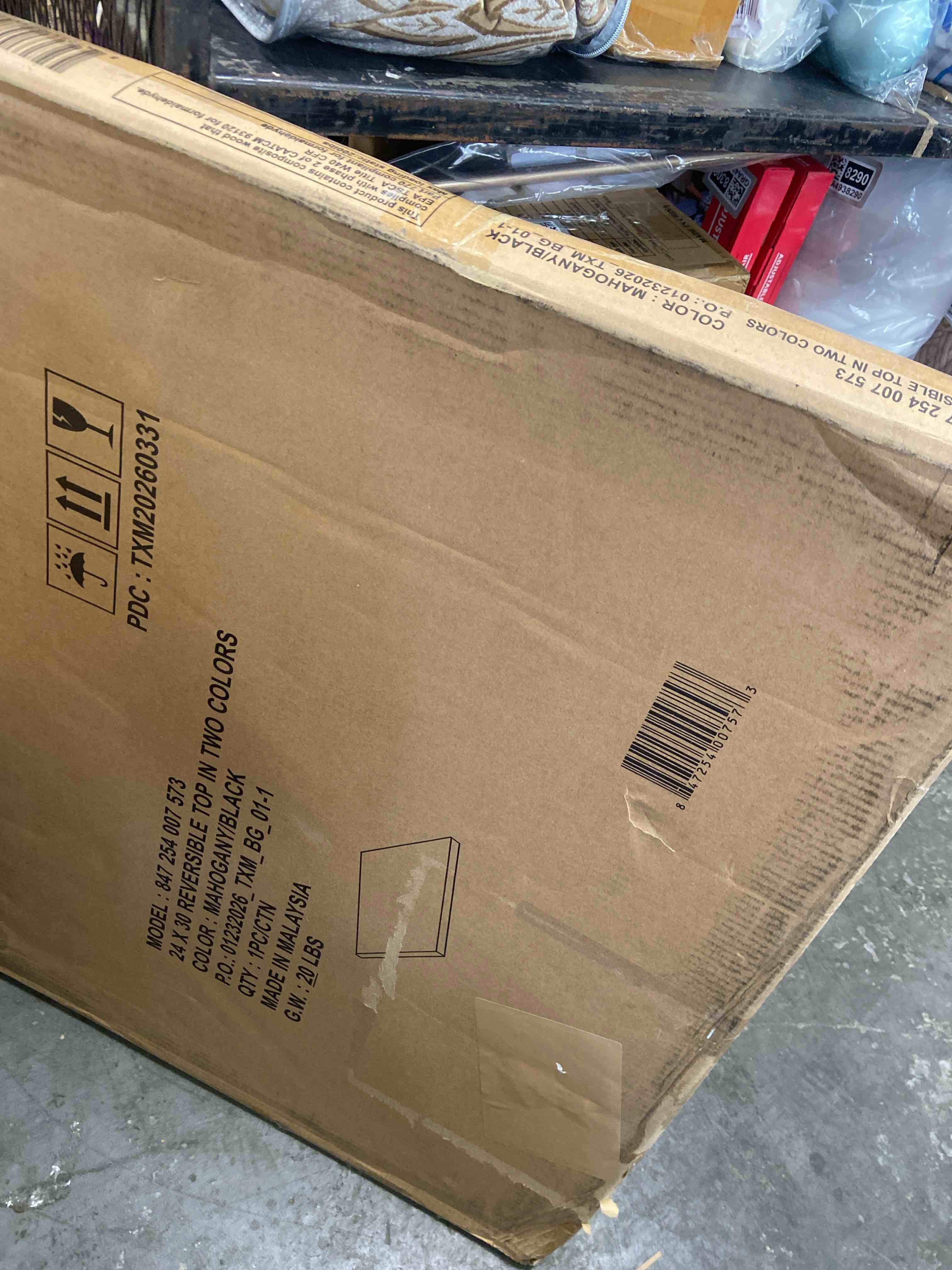 Condition photo showing New/Like New for flash furniture table top rectangular 1.125 inch  black / mahogany