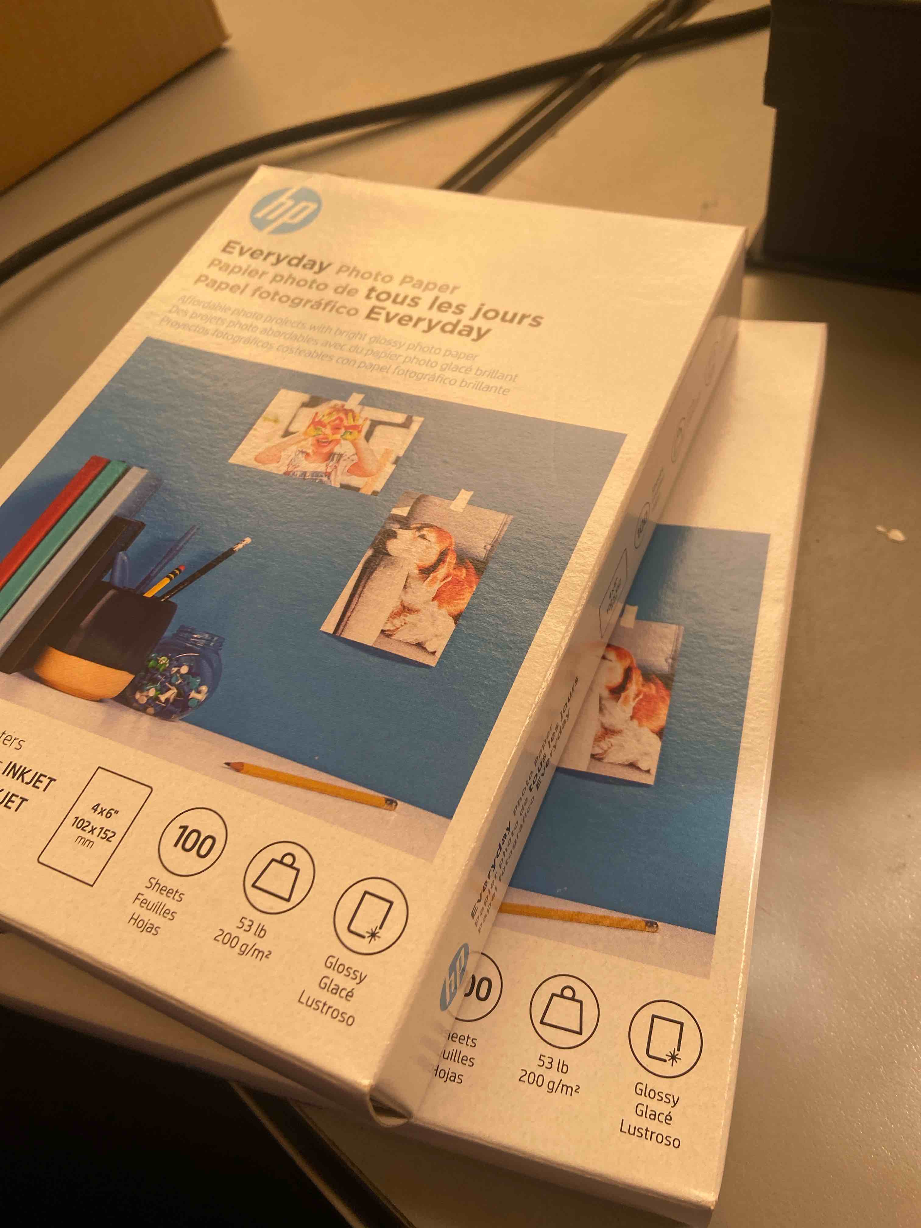 Condition photo showing New/Like New for hp - everyday glossy 4" x 6" photo paper - 100 count - white