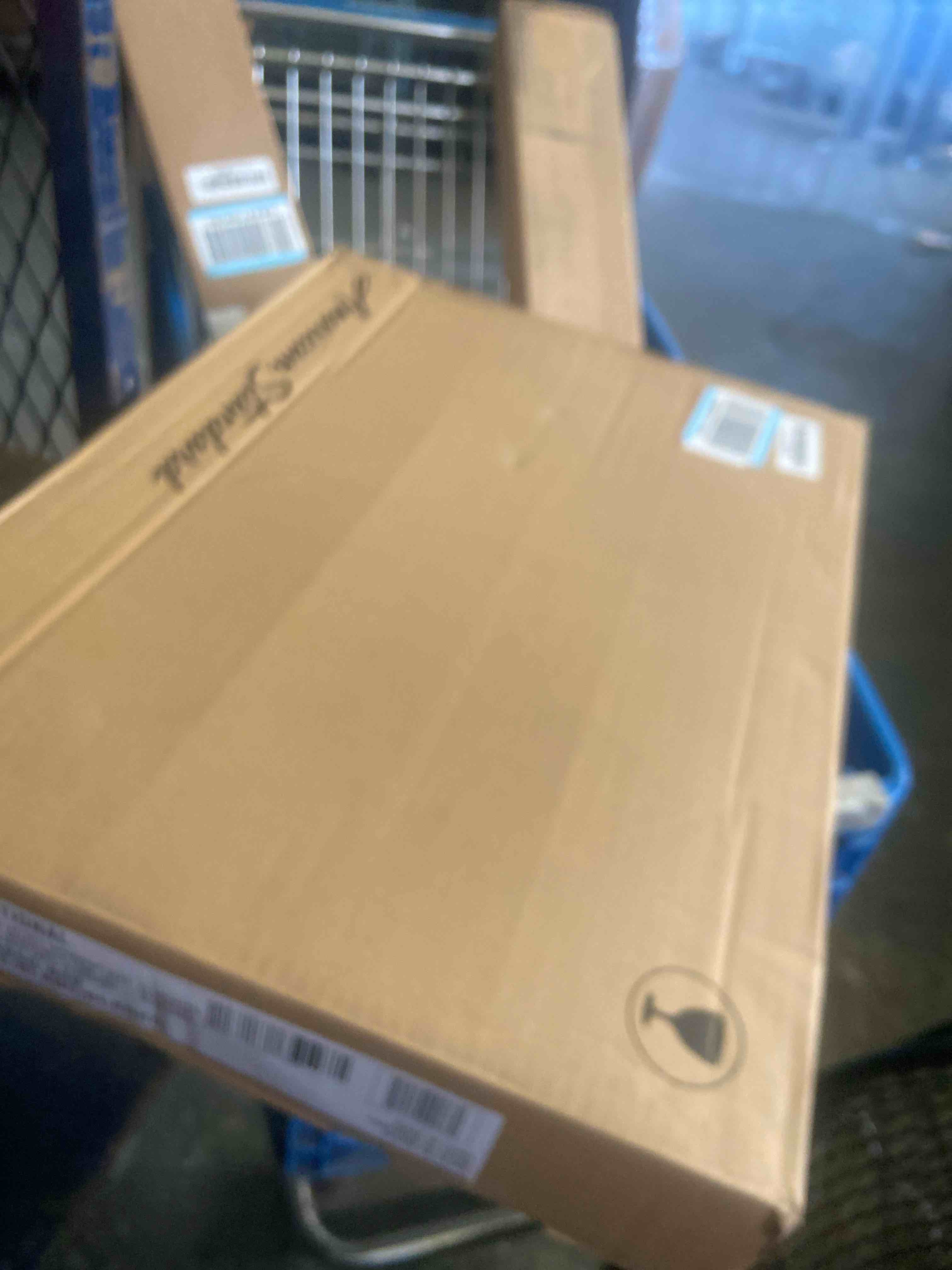 Condition photo showing New/Like New for american standard 5020a65g.020 traditional slow close toilet seat, white
