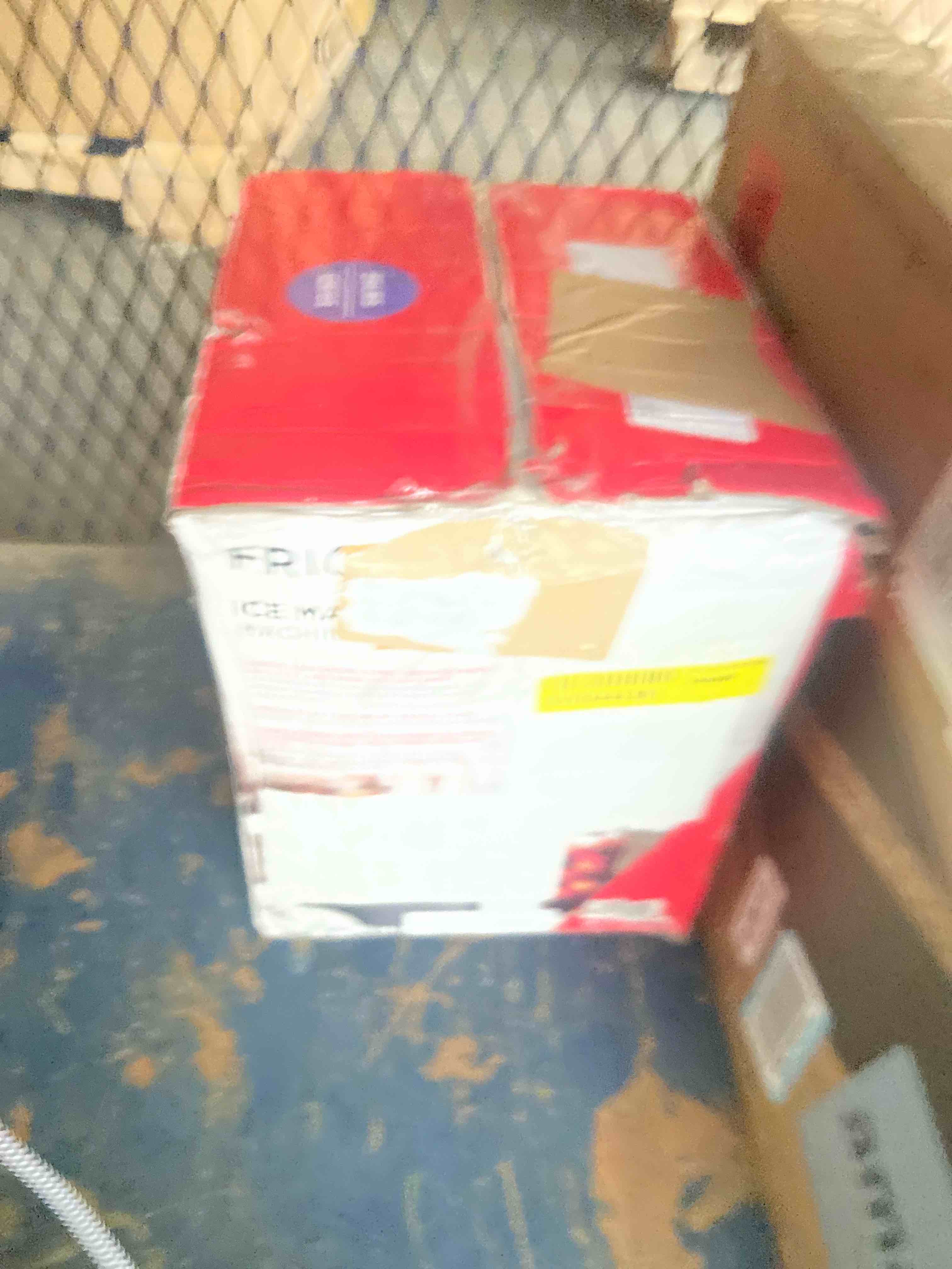 Condition photo showing Good Condition for frigidaire countertop portable, 26 lb per day bullet ice maker machine (black stainless steel)