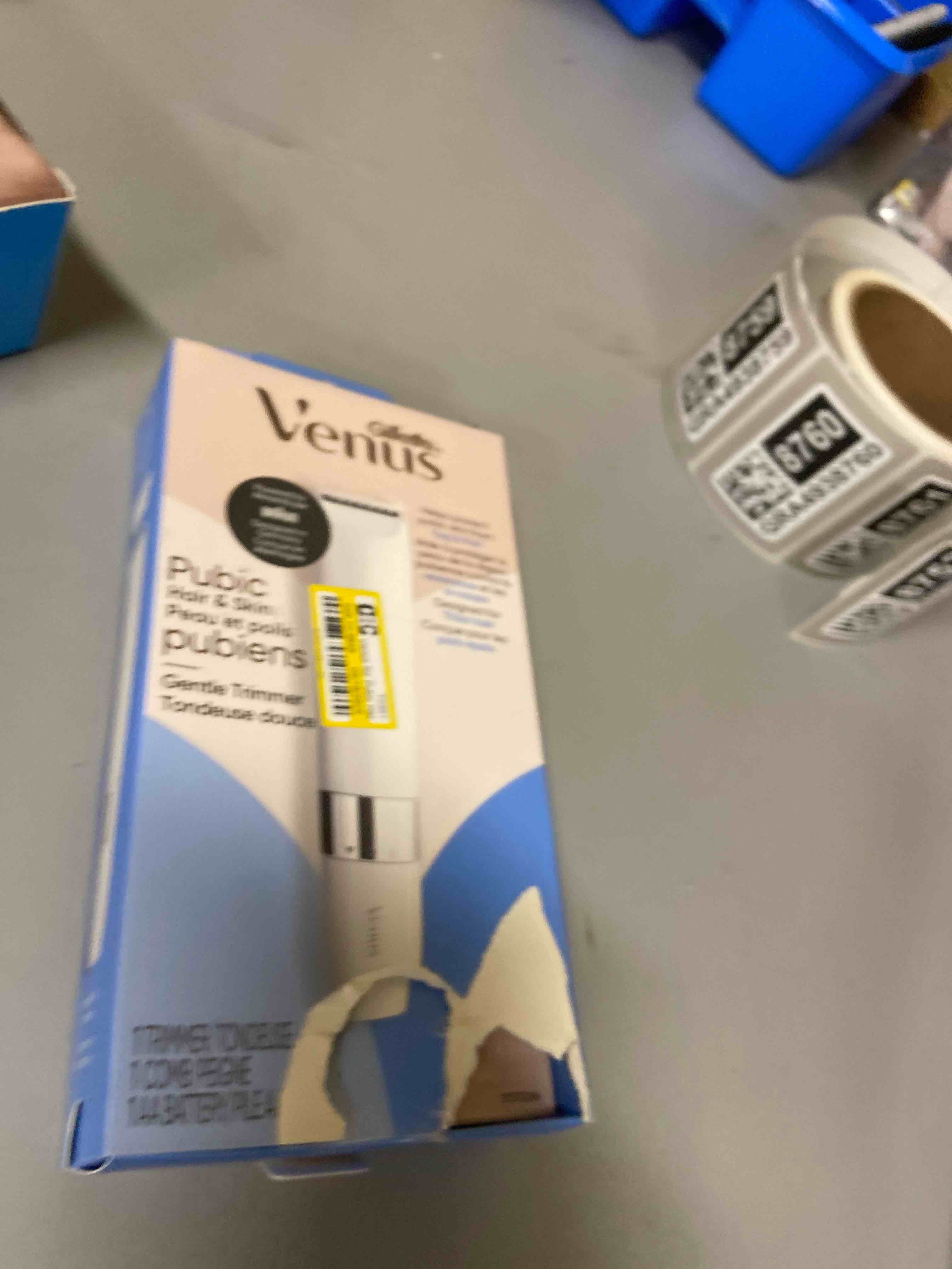 Condition photo showing Good Condition for gillette venus pubic hair & skin gentle trimmer women s electric razor bikini line trimmer for pubic hair and skin