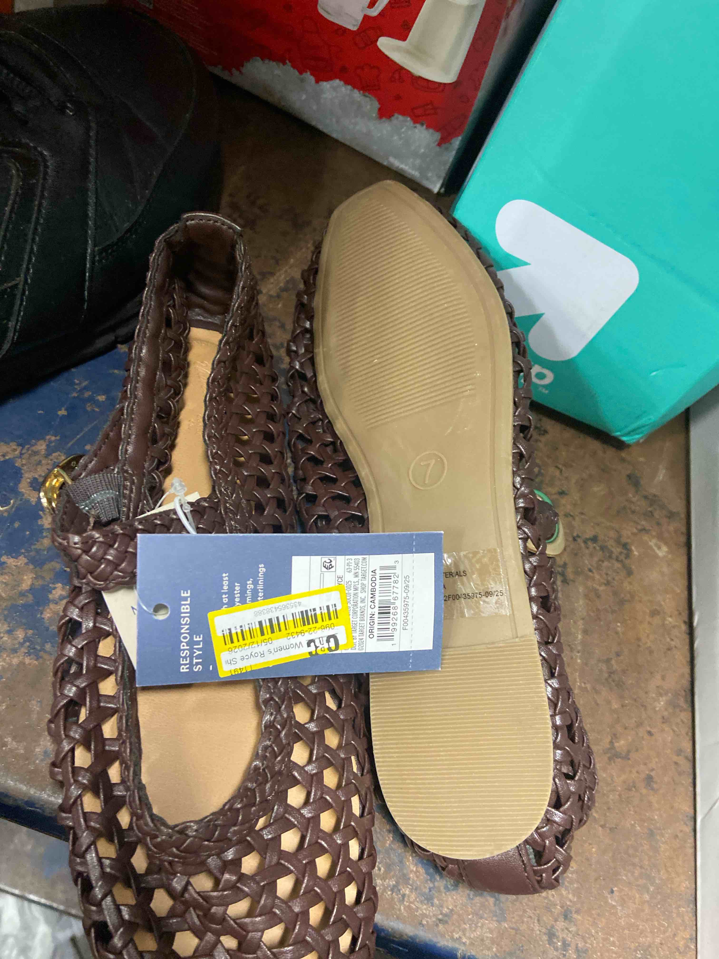Condition photo showing New/Like New for women’s royce shoes with memory foam insole - universal thread™ dark brown 7