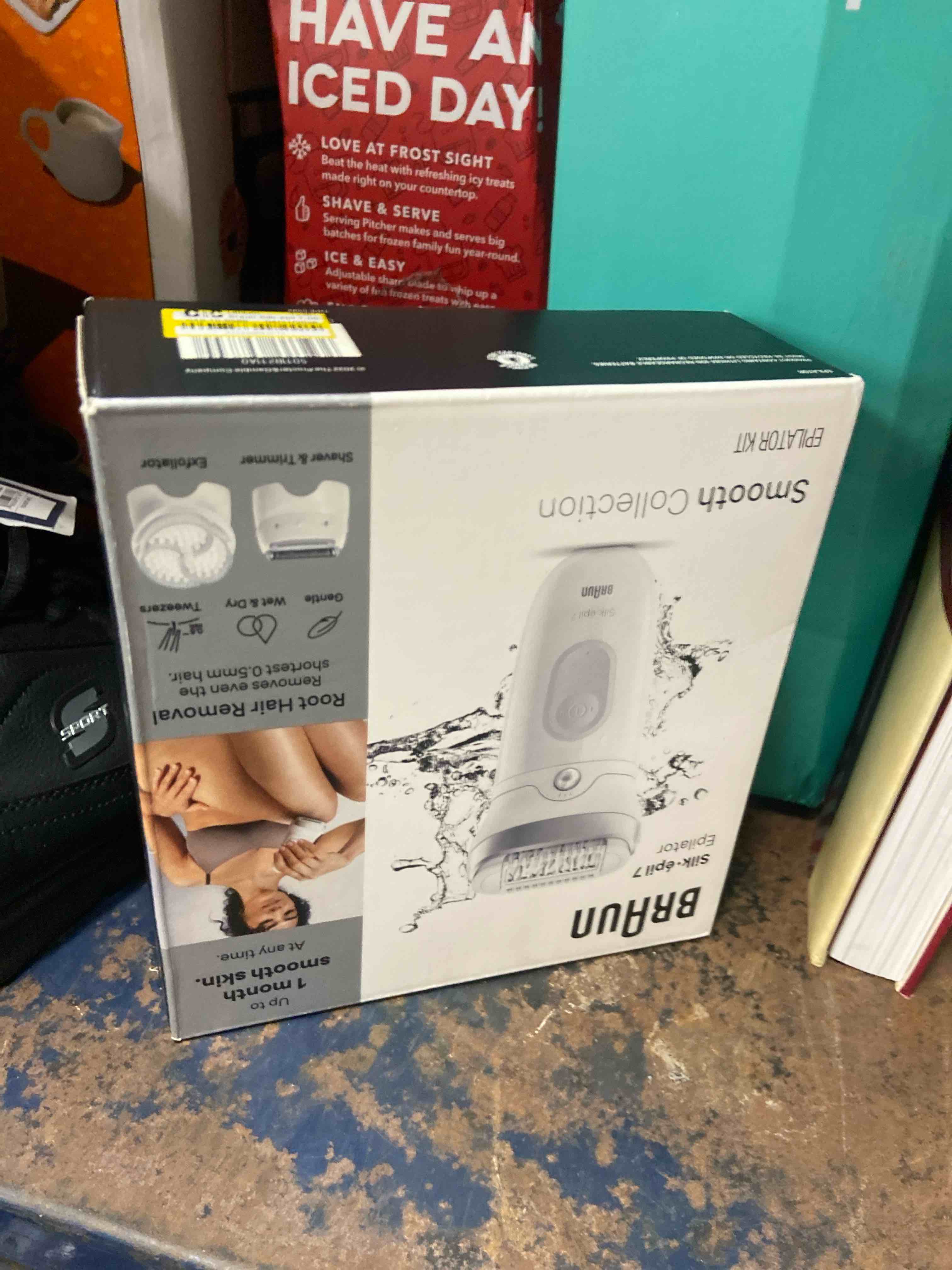 Condition photo showing New/Like New for braun silk-epil 7-061 women s epilator