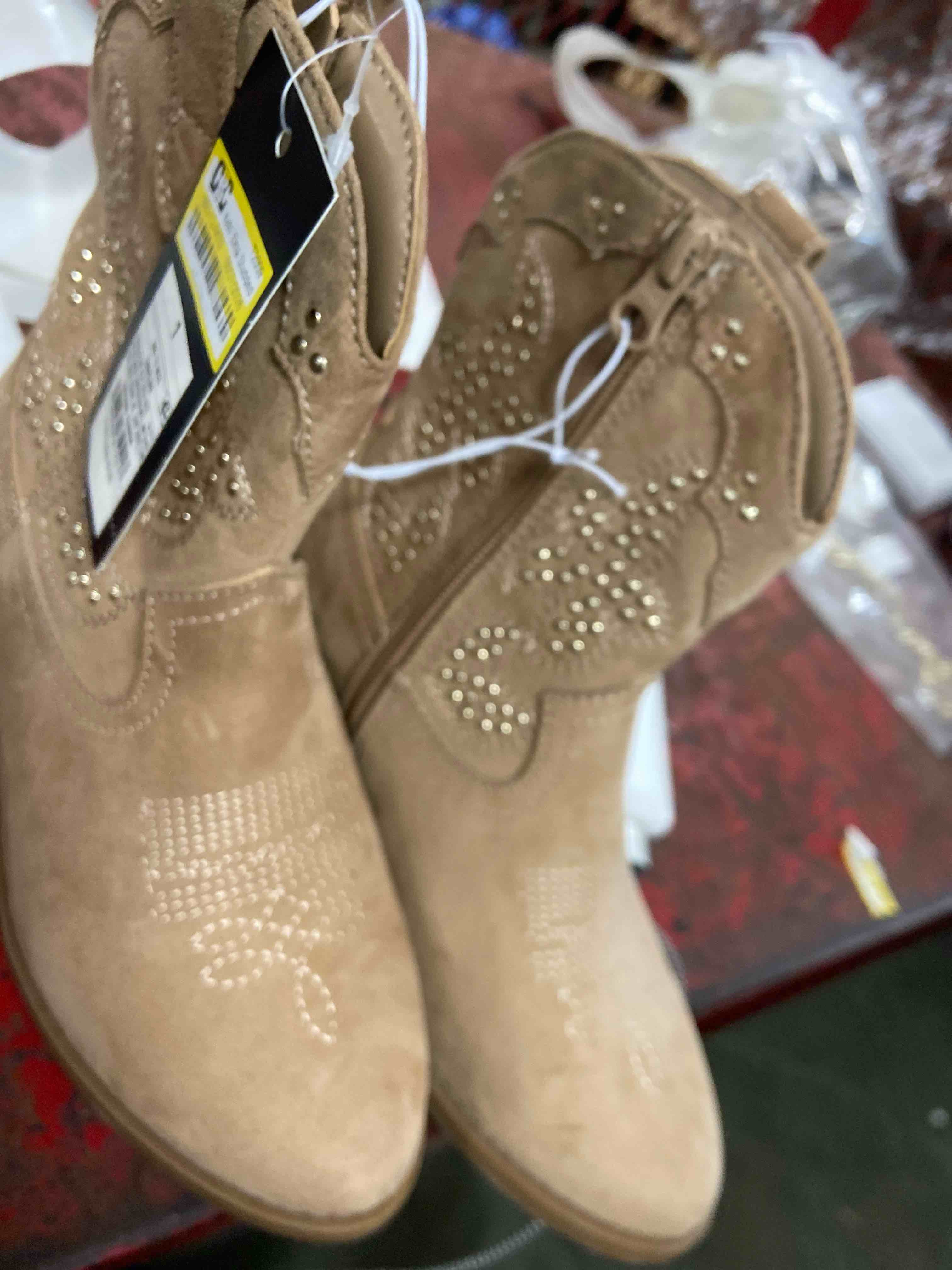 Condition photo showing New/Like New for kids' elma studded western boots - art class™ tan 1: zipper closure, almond toe, medium width