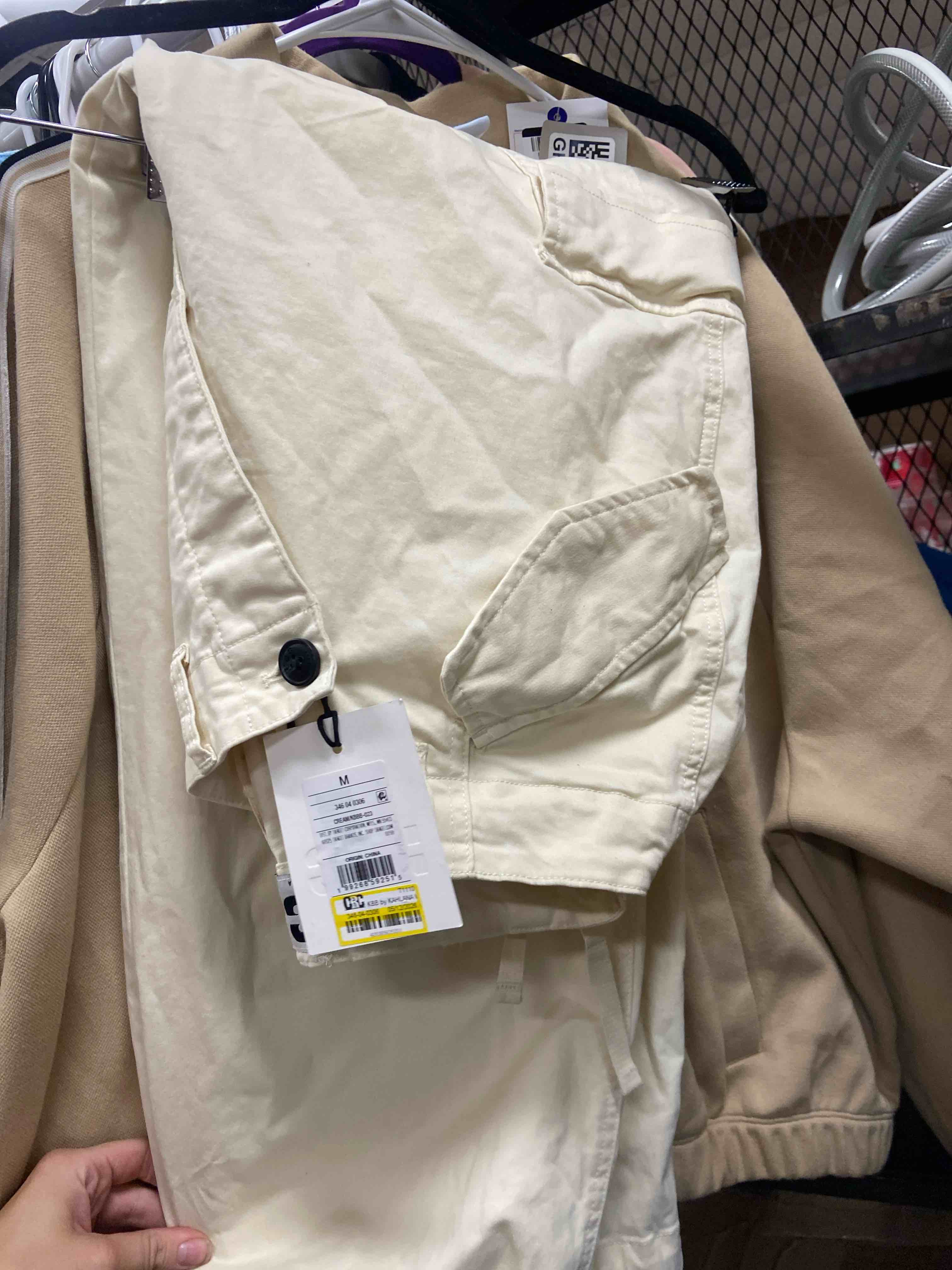 Condition photo showing New/Like New for kbb by kahlana women's 'the mid-rise cargo pants' - cream m