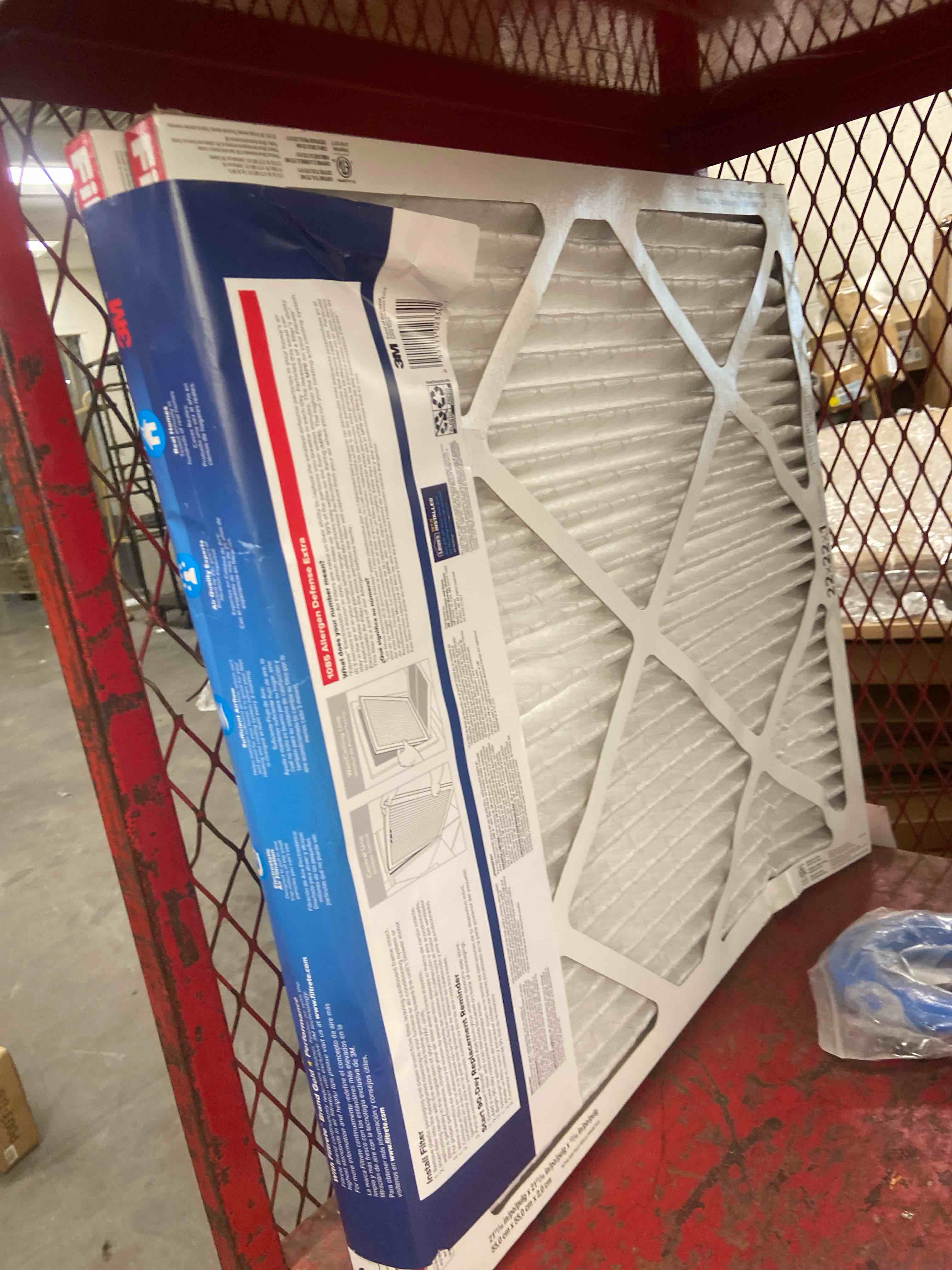 Condition photo showing Good Condition for filtrete 2-pack micro allergen extra reduction electrostatic pleated air filters (common: 22-in x 22-in x 1-in; actual: 21.6-in x 21.6-in x 1-in)