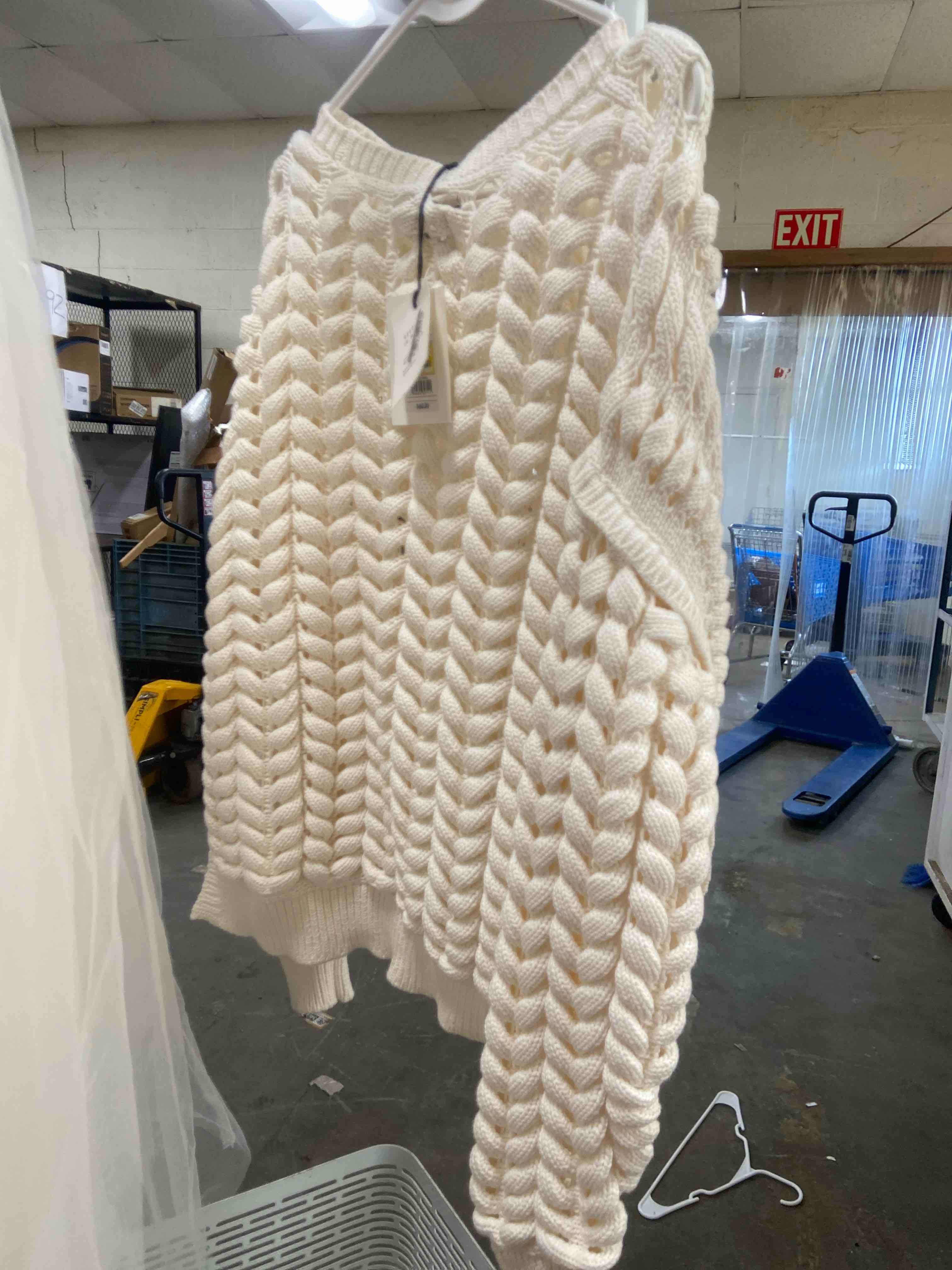 Condition photo showing New/Like New for kbb by kahlana women's pullover sweater 'the chunky knit crew' - cream l