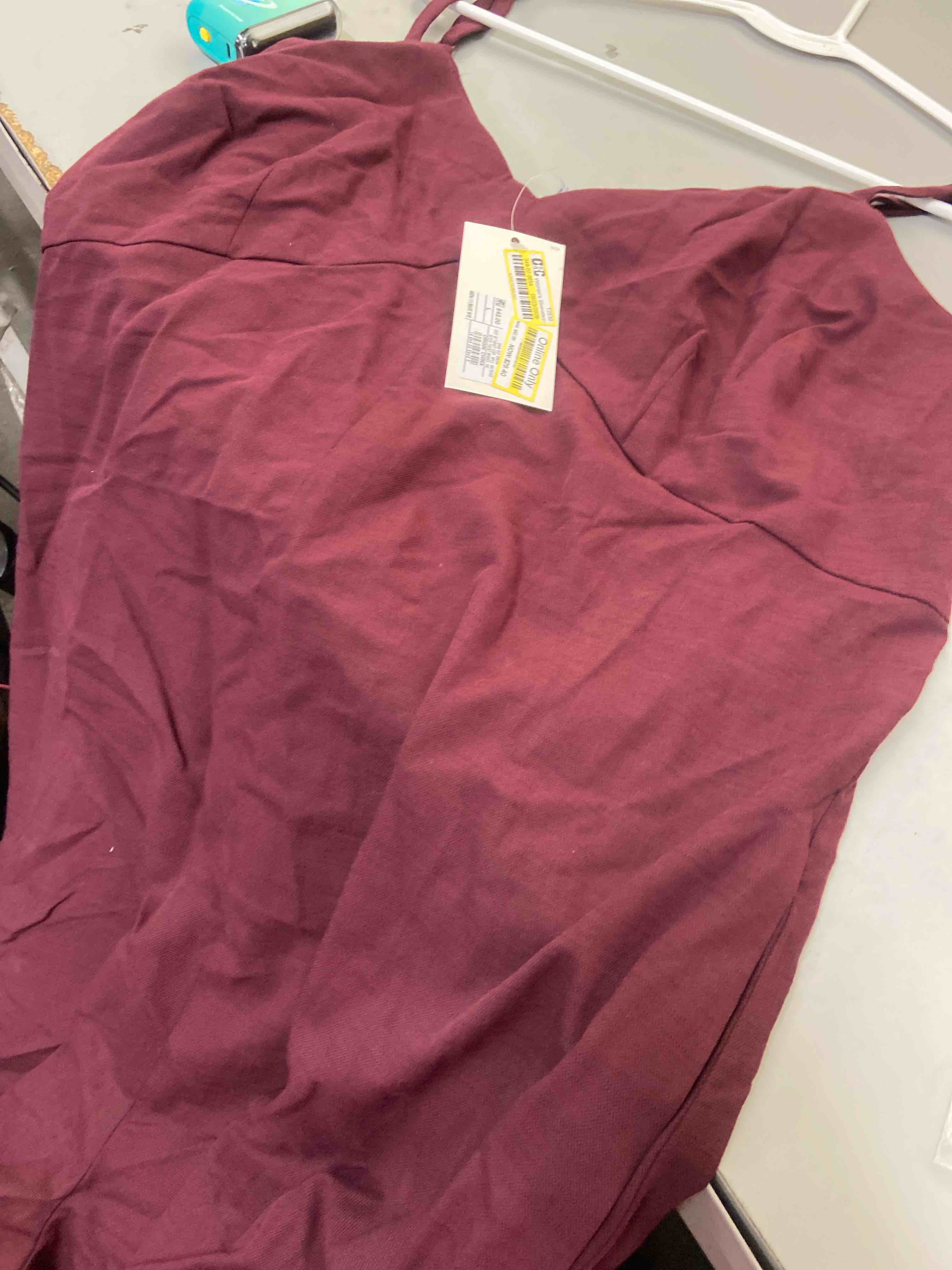 Condition photo showing New/Like New for women's v-neck wide leg jumpsuit - a new day™ mauve l