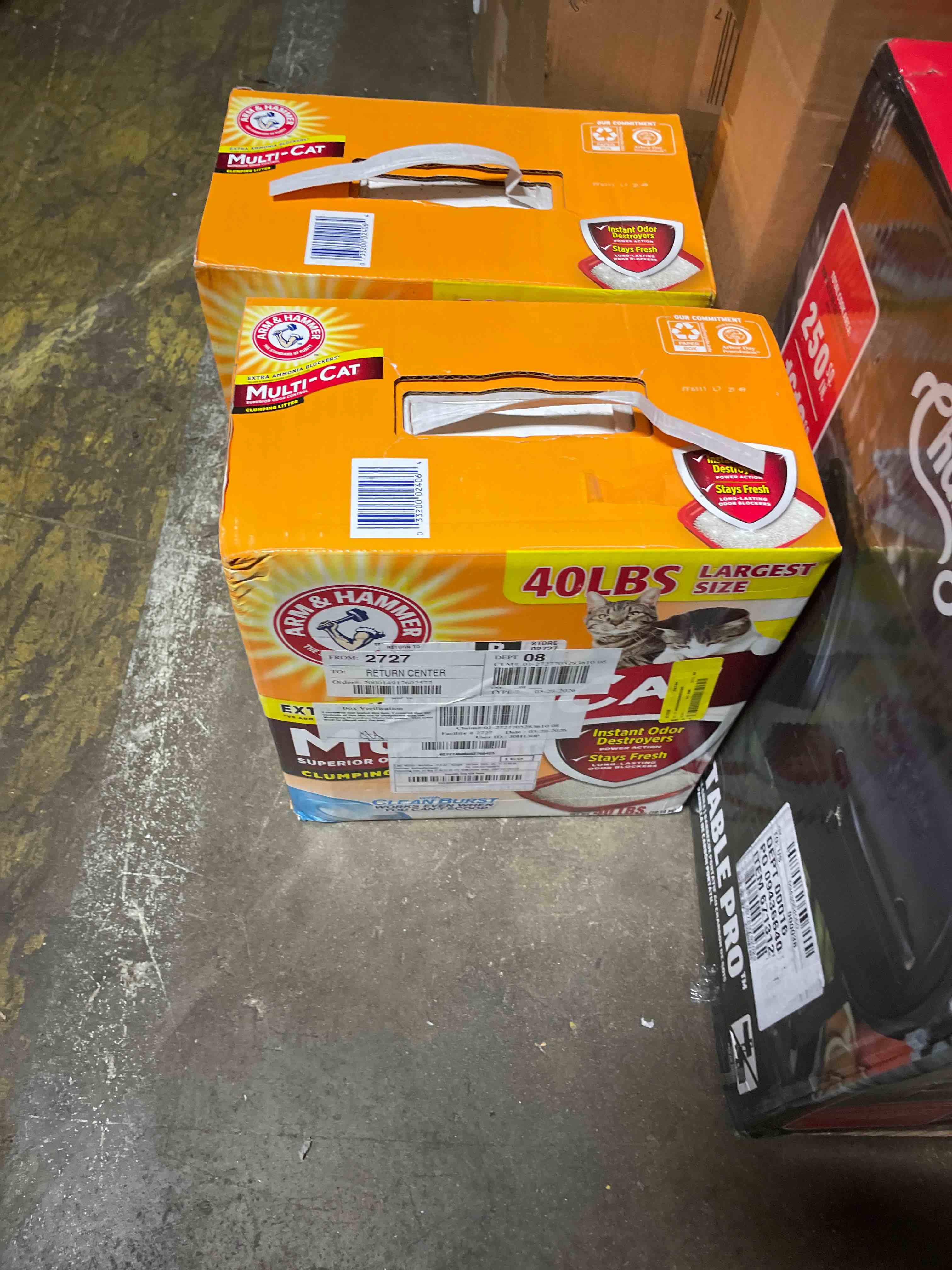Condition photo showing New/Like New for arm & hammer multi-cat superior odor control with clean burst clumping cat litter, 40lb