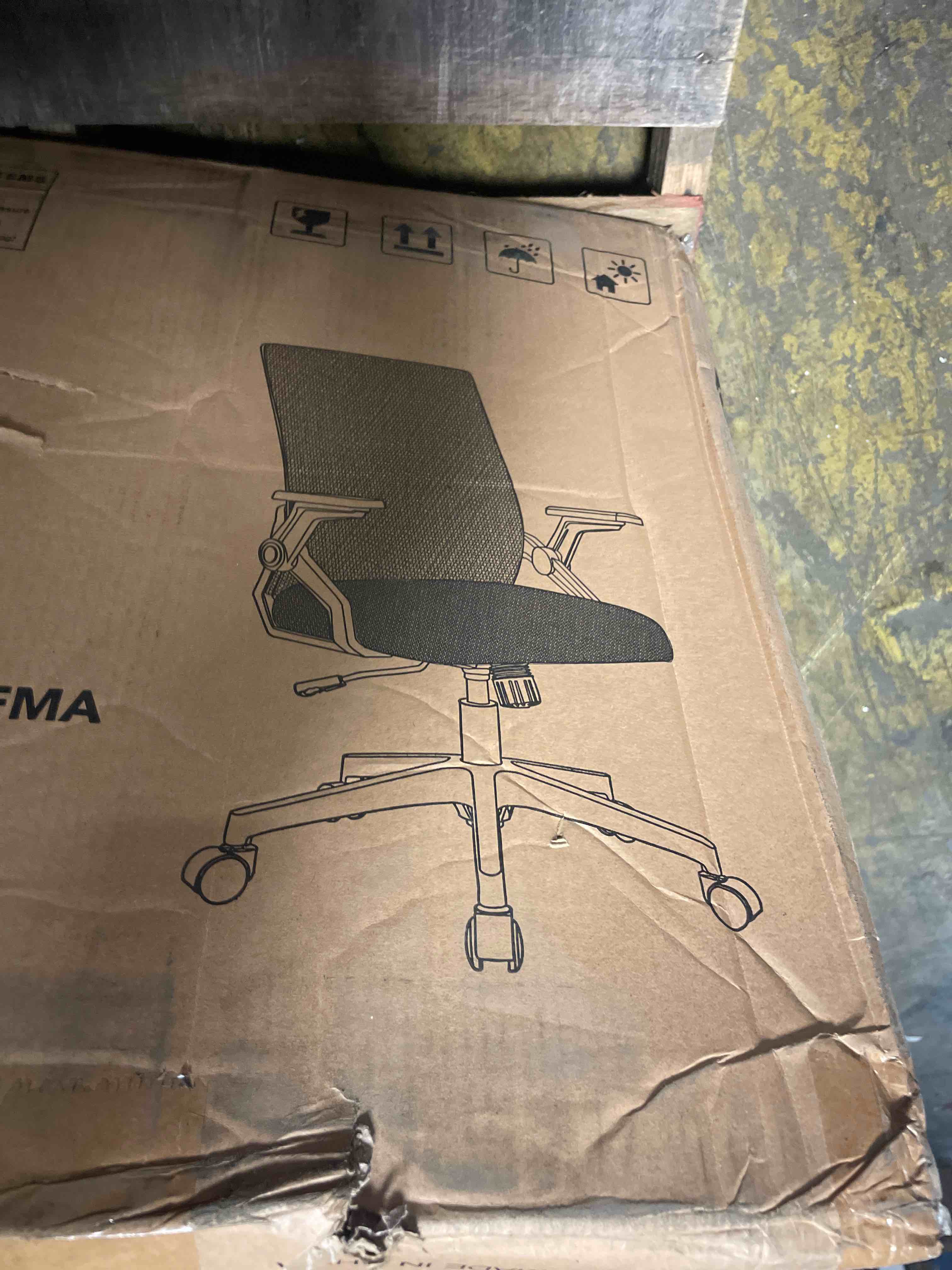 Condition photo showing Good Condition for ergonomic office chair home mesh desk chair with adjustable arms - mid back computer chairs for adults - swivel task chair comfortable for home office (black)