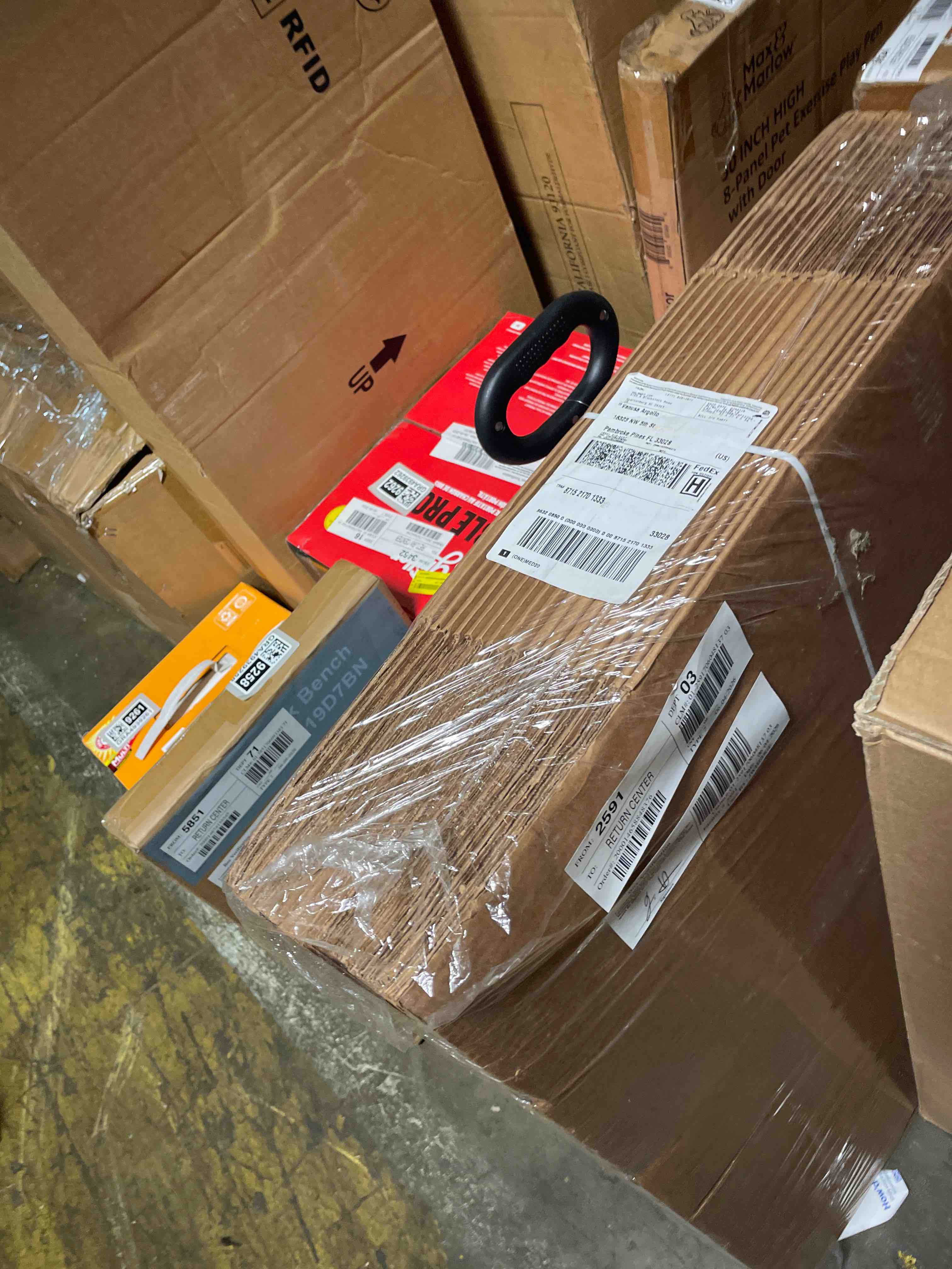 Condition photo showing New/Like New for box usa shipping boxes 20"l x 10"w x 8"h 20-pack long corrugated boxes for moving, shipping, mailing, packing, packaging and storage 20x10x8" 20-pk ect-32 single wall