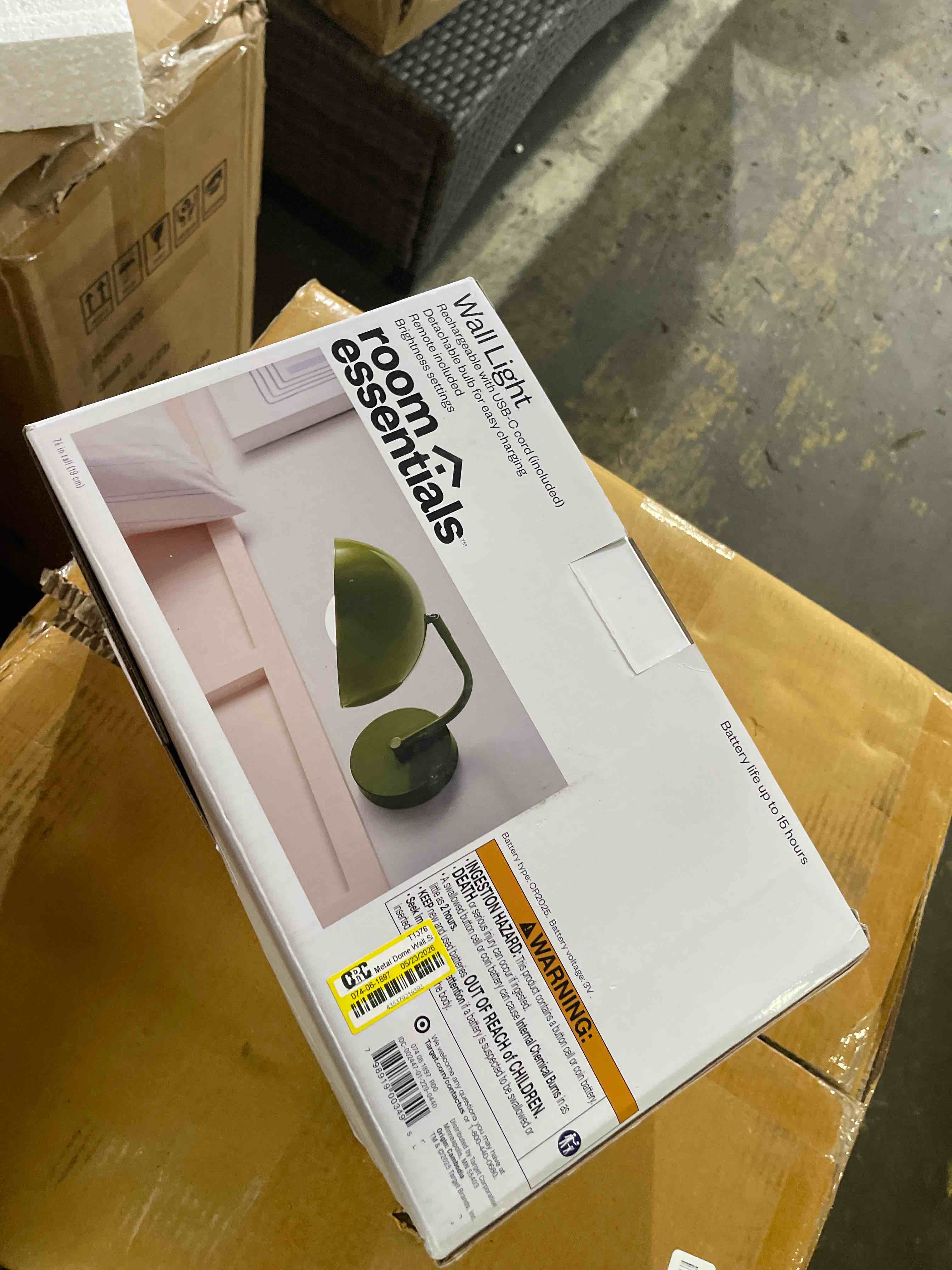 Condition photo showing New/Like New for metal dome wall sconce - room essentials™