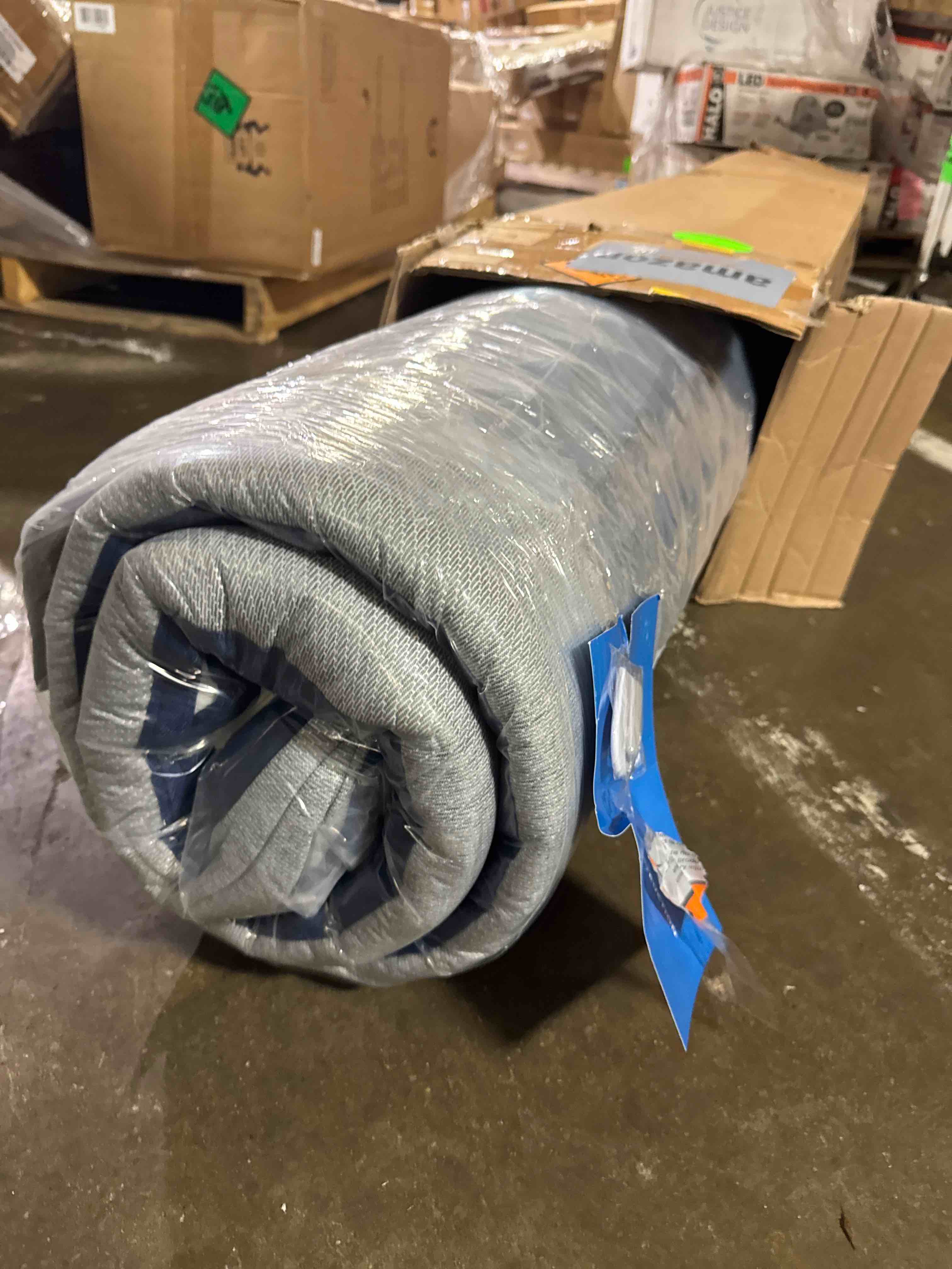 Condition photo showing New/Like New for napqueen king size, 10 inch new victoria hybrid cooling gel infused pocket spring and memory foam mattress, bed in a box, certipur-us certified) similar see pics)