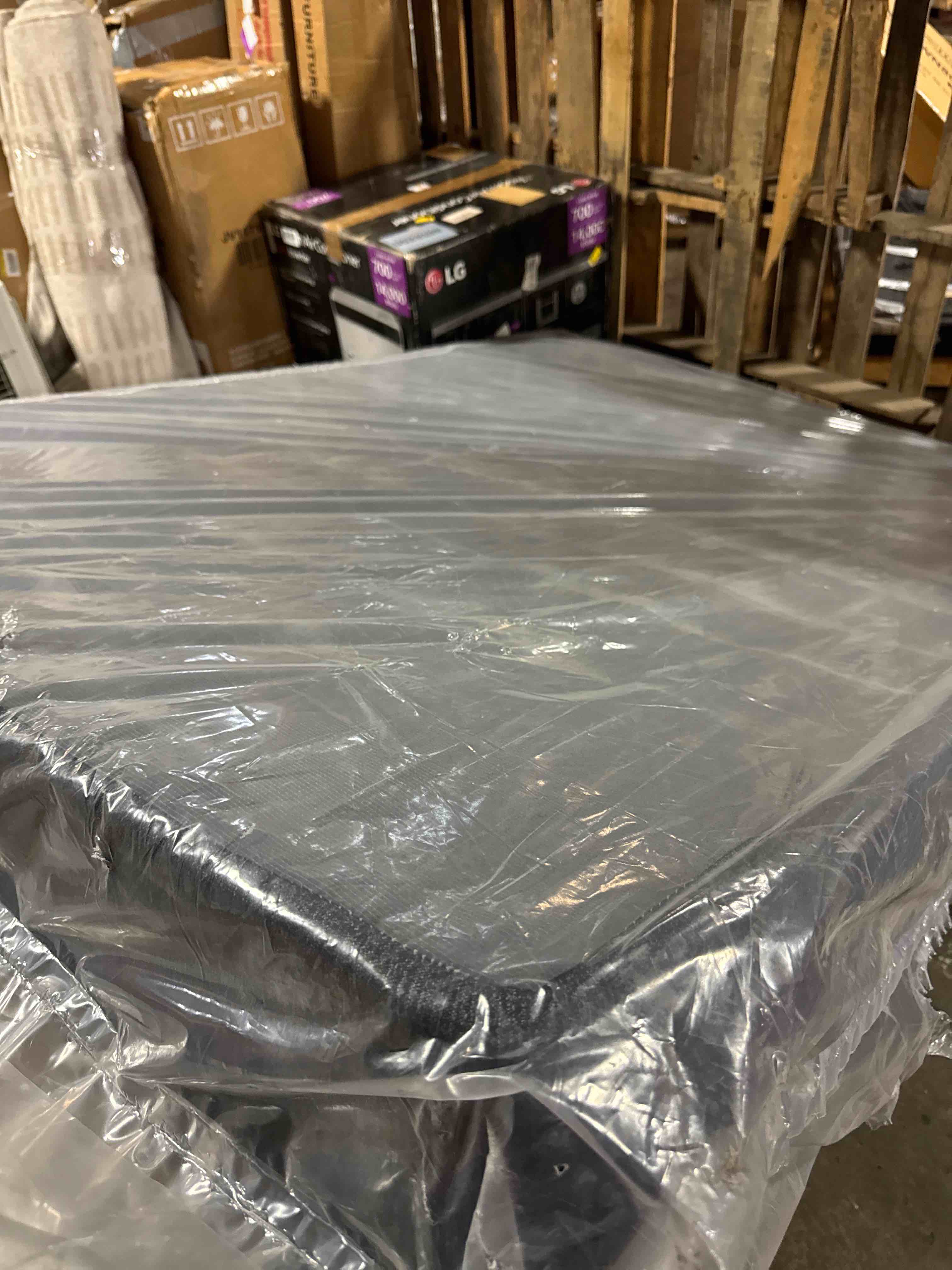 Condition photo showing Good Condition for amazon basics smart box spring bed base, 9-inch height mattress foundation, tool-free easy assembly, strong support, queen, 79"l x 59.5"w x 9"h, white queen(79"l x 59.5"w) 9-inch height(similar see pics)