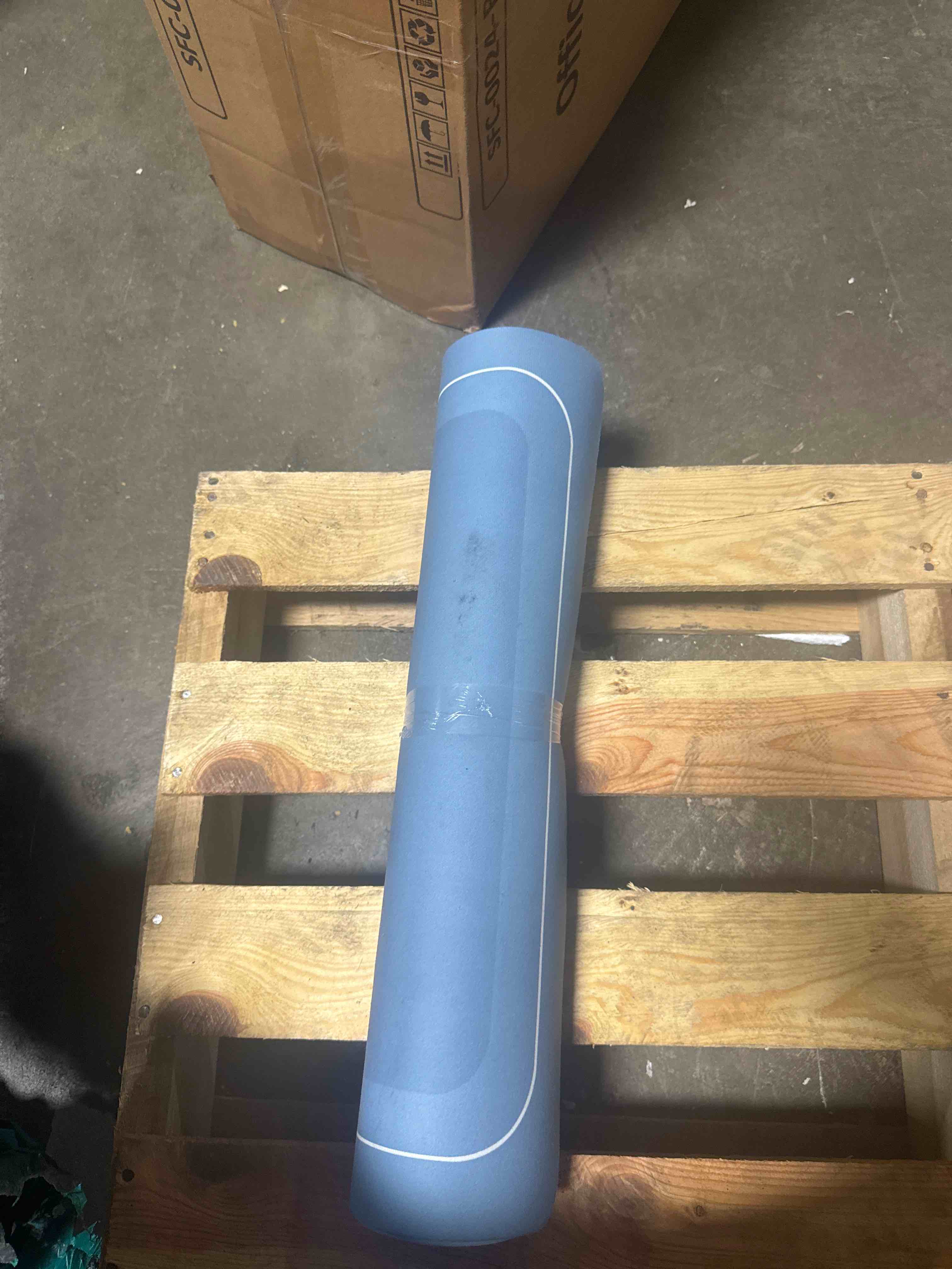 Condition photo showing As Is for light blue solid color thick fitness exercise mats for home, pilates