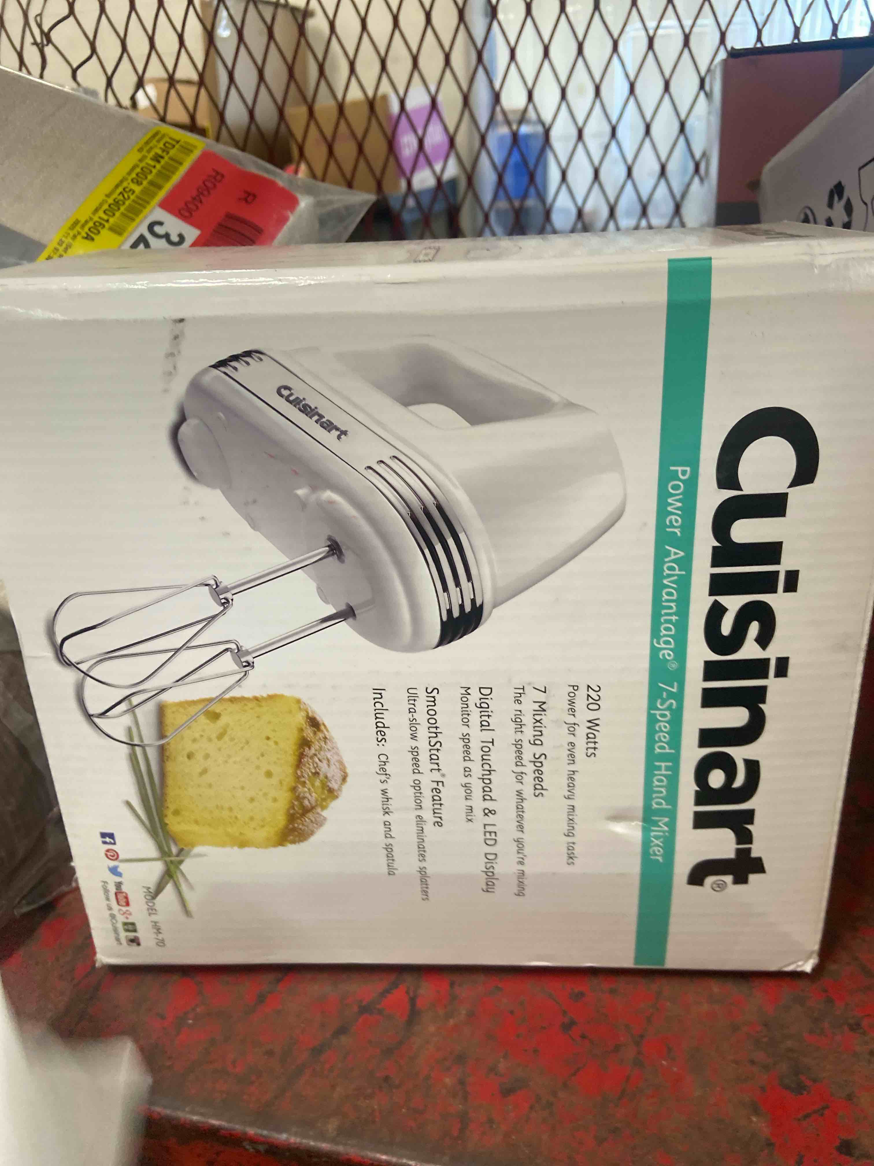 Condition photo showing New/Like New for cuisinart hm-70 power advantage 7-speed hand mixer, silver,white